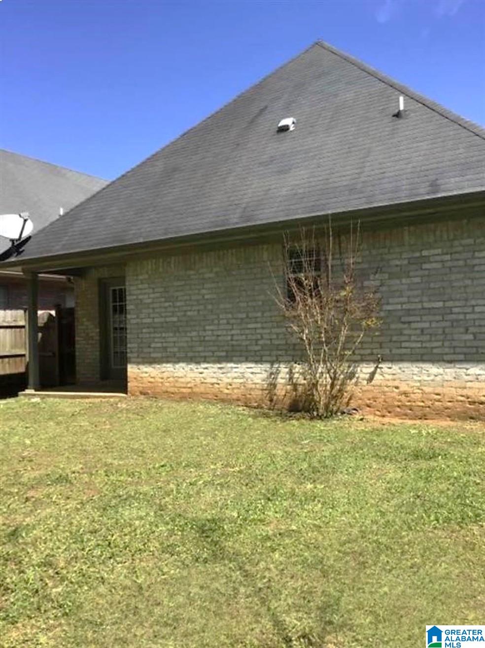 121 SPRINGDALE DRIVE