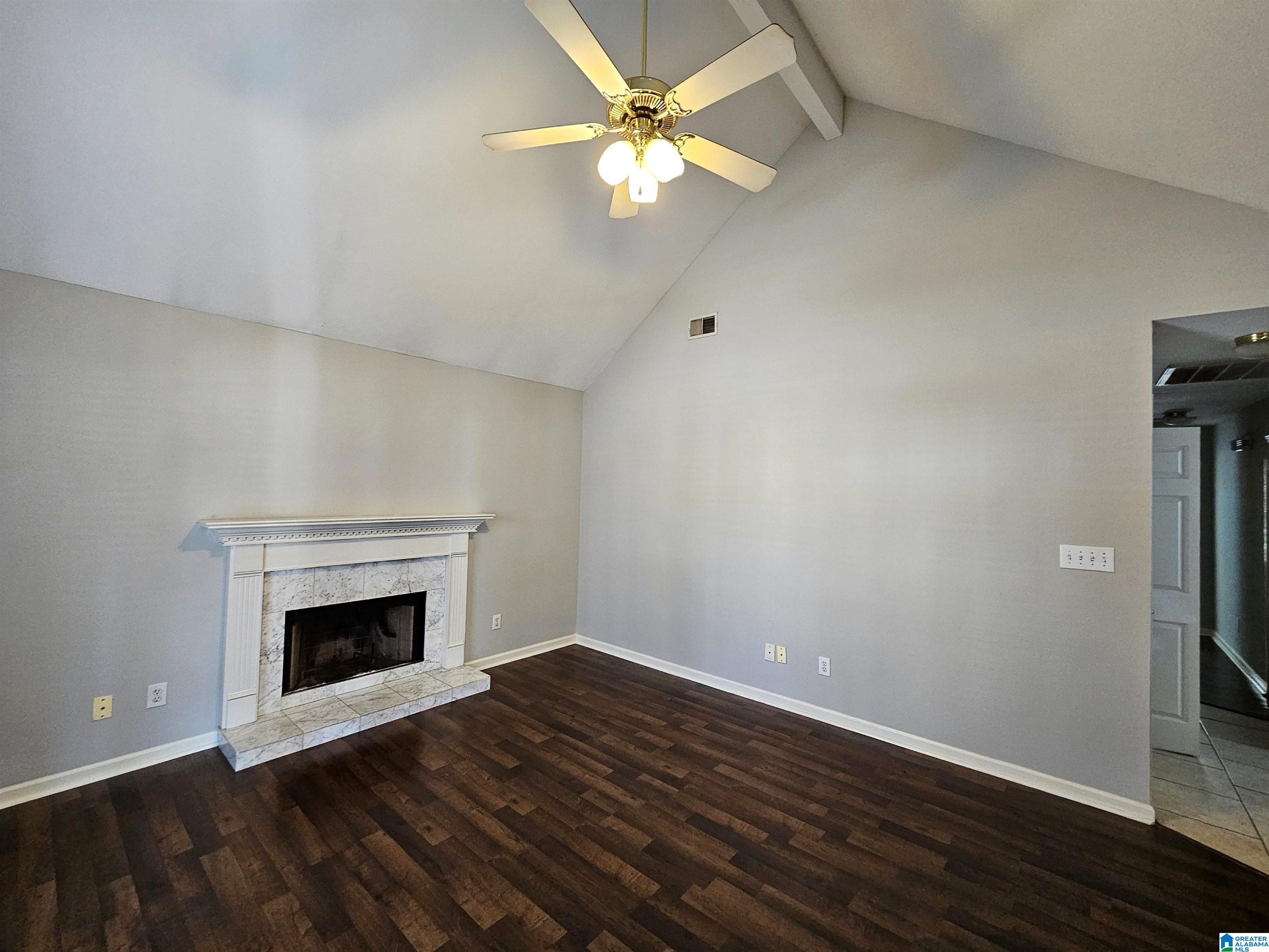 1009 WYNDHAM LANE