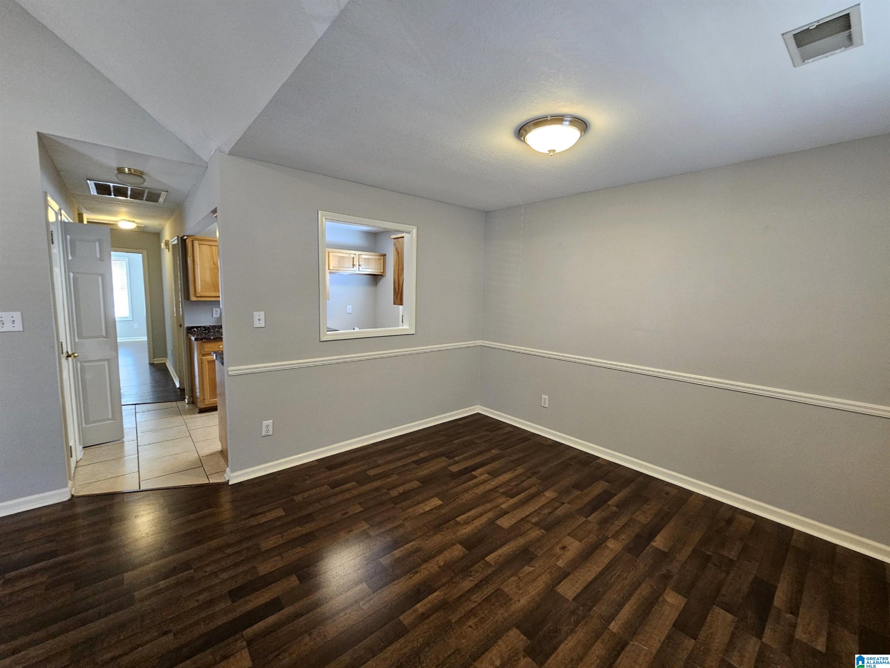 1009 WYNDHAM LANE