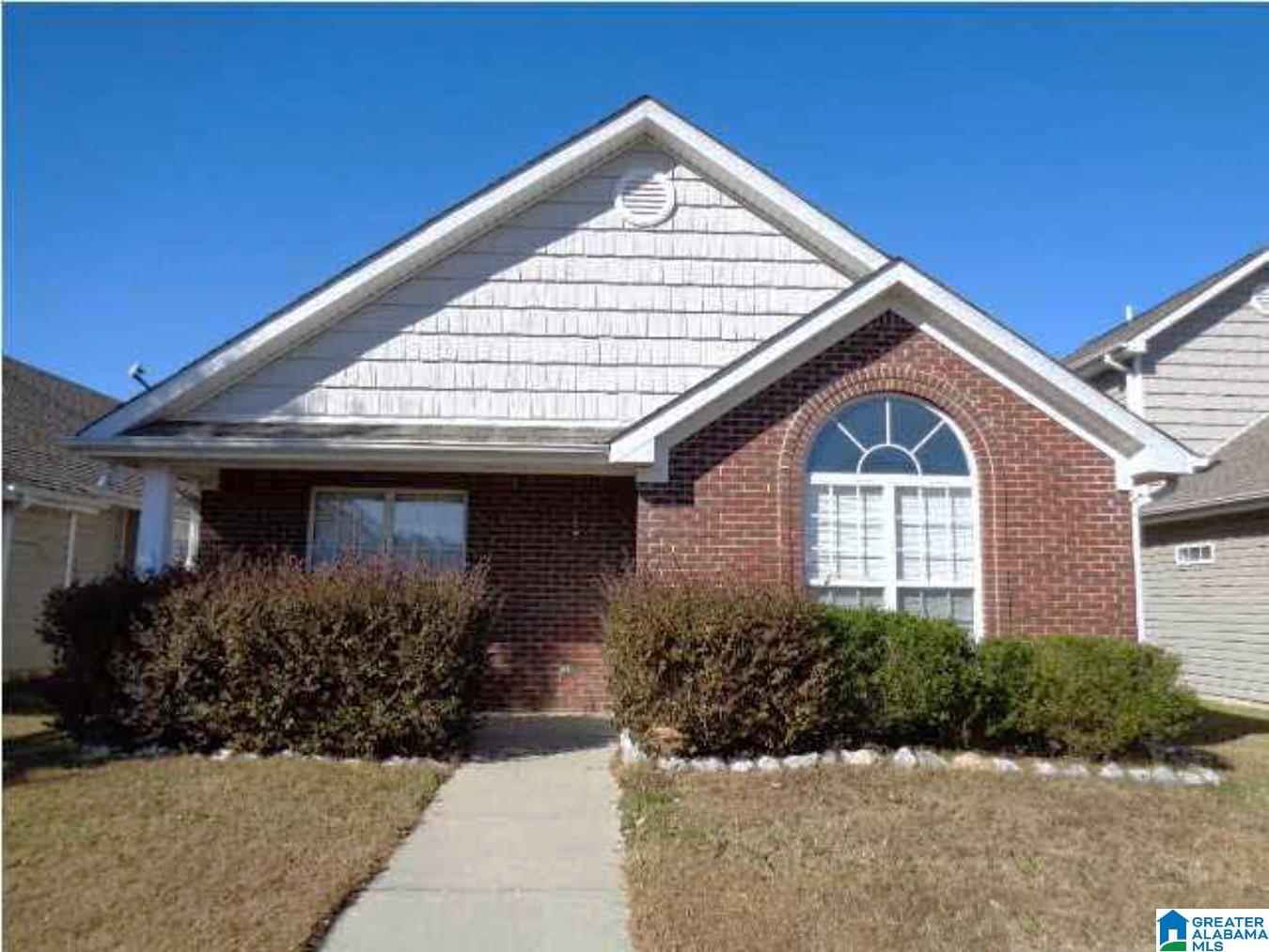 2095 VILLAGE LANE