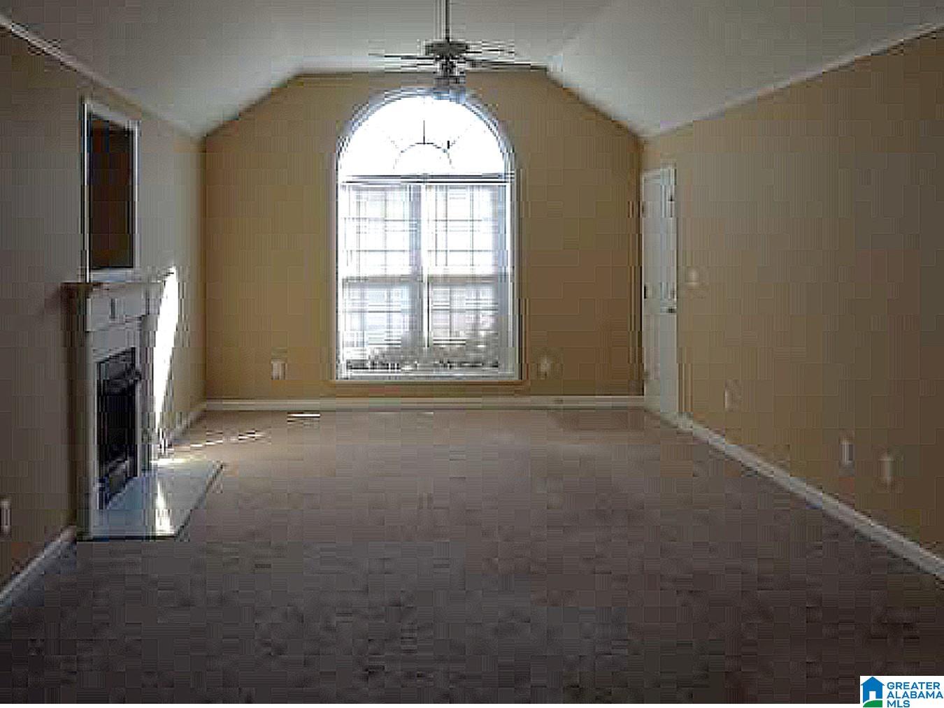 2095 VILLAGE LANE