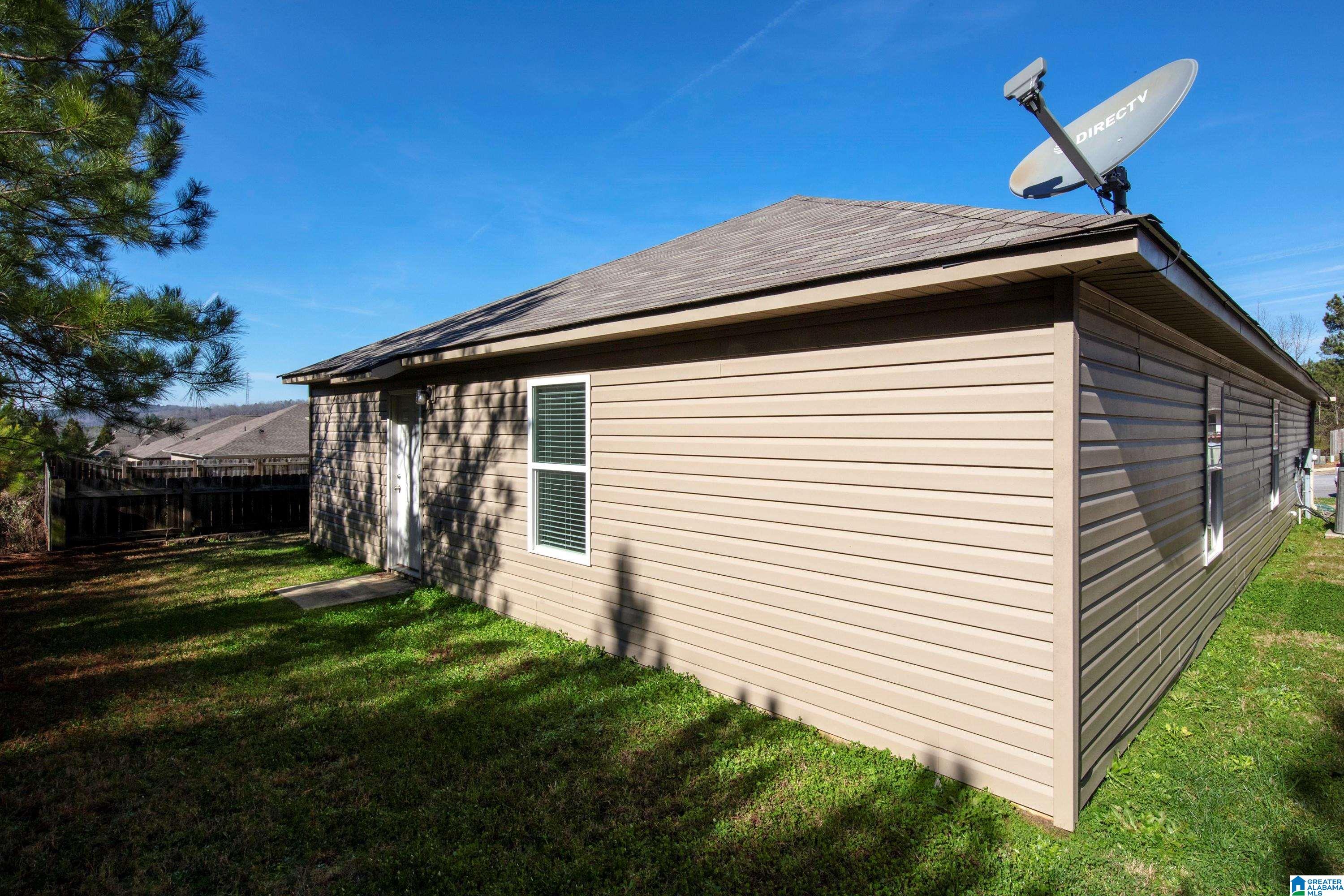 518 FOX RUN LANE