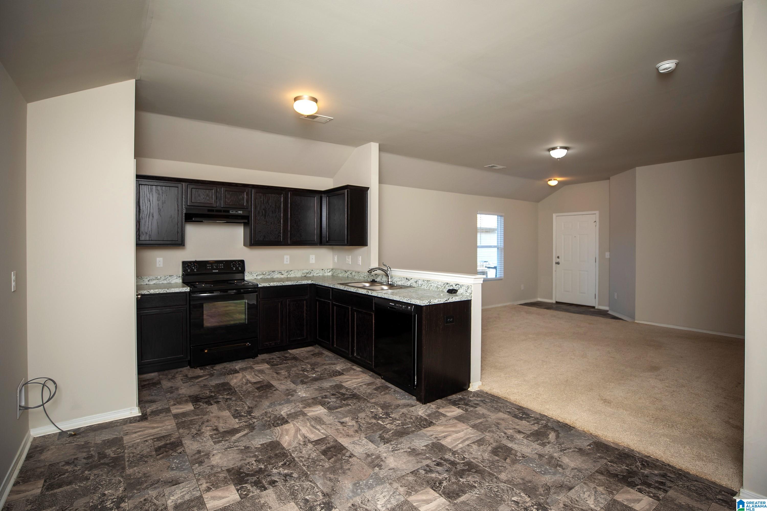 518 FOX RUN LANE