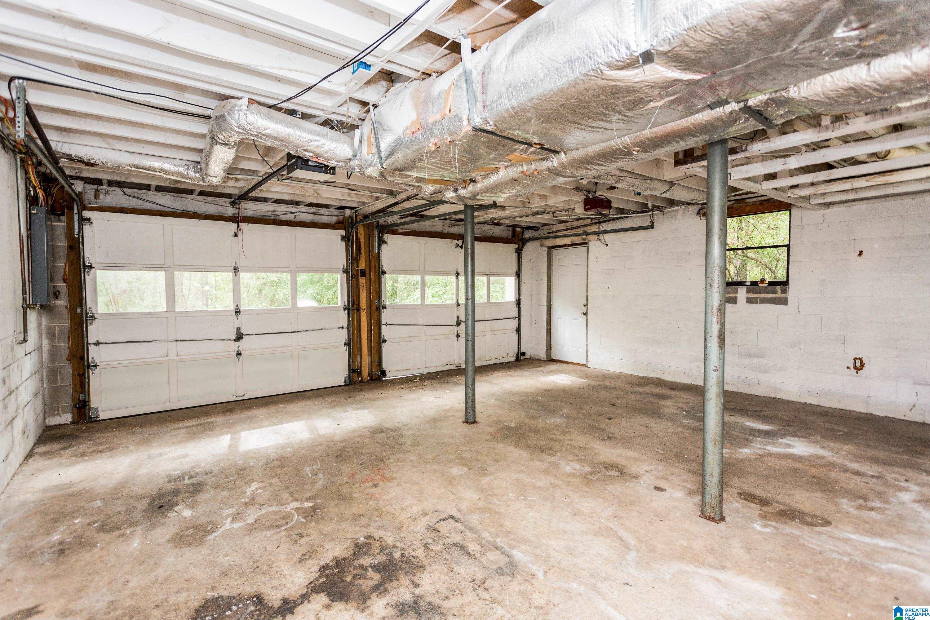 1101 MERCURY LANE