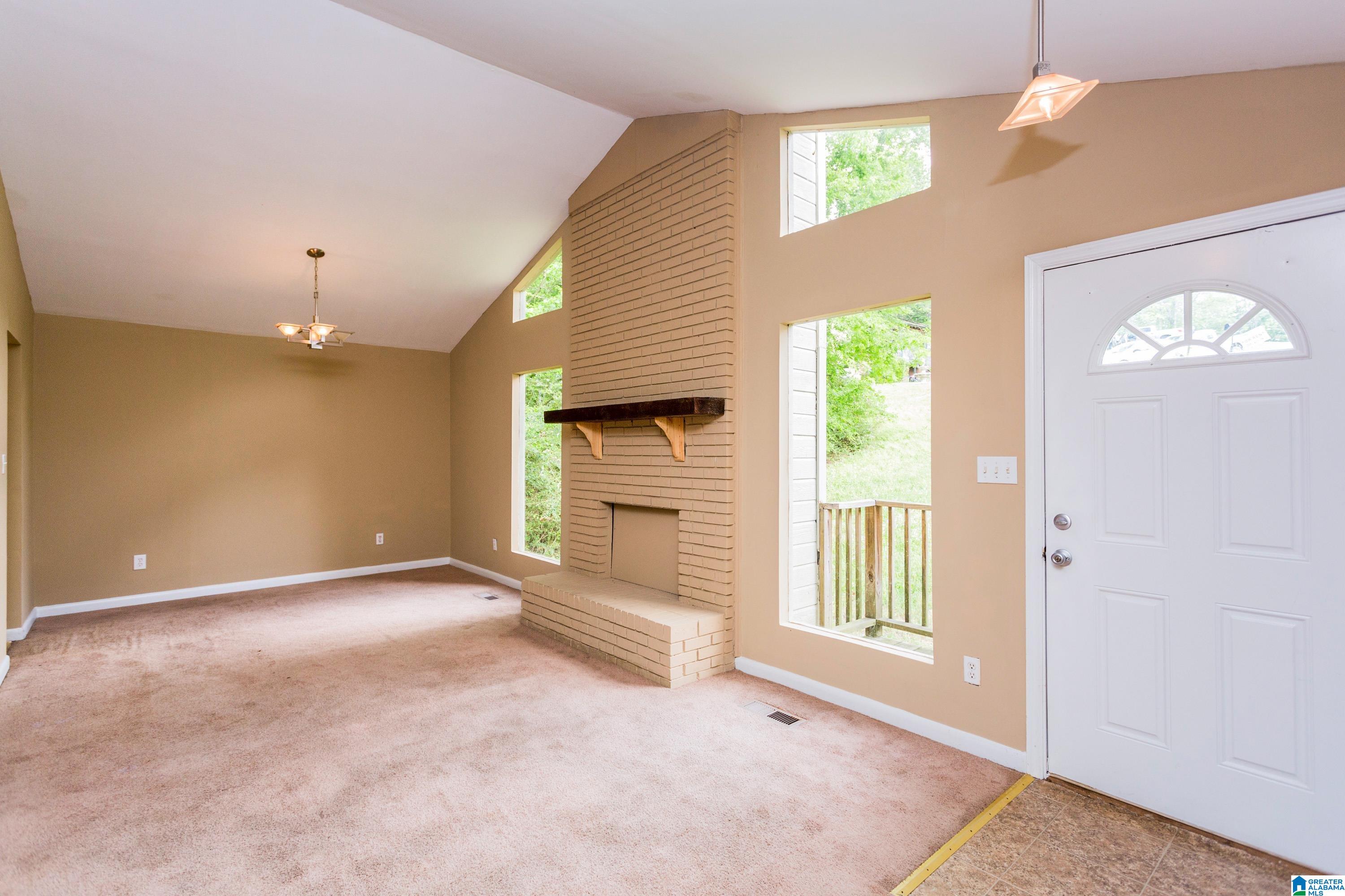 1101 MERCURY LANE