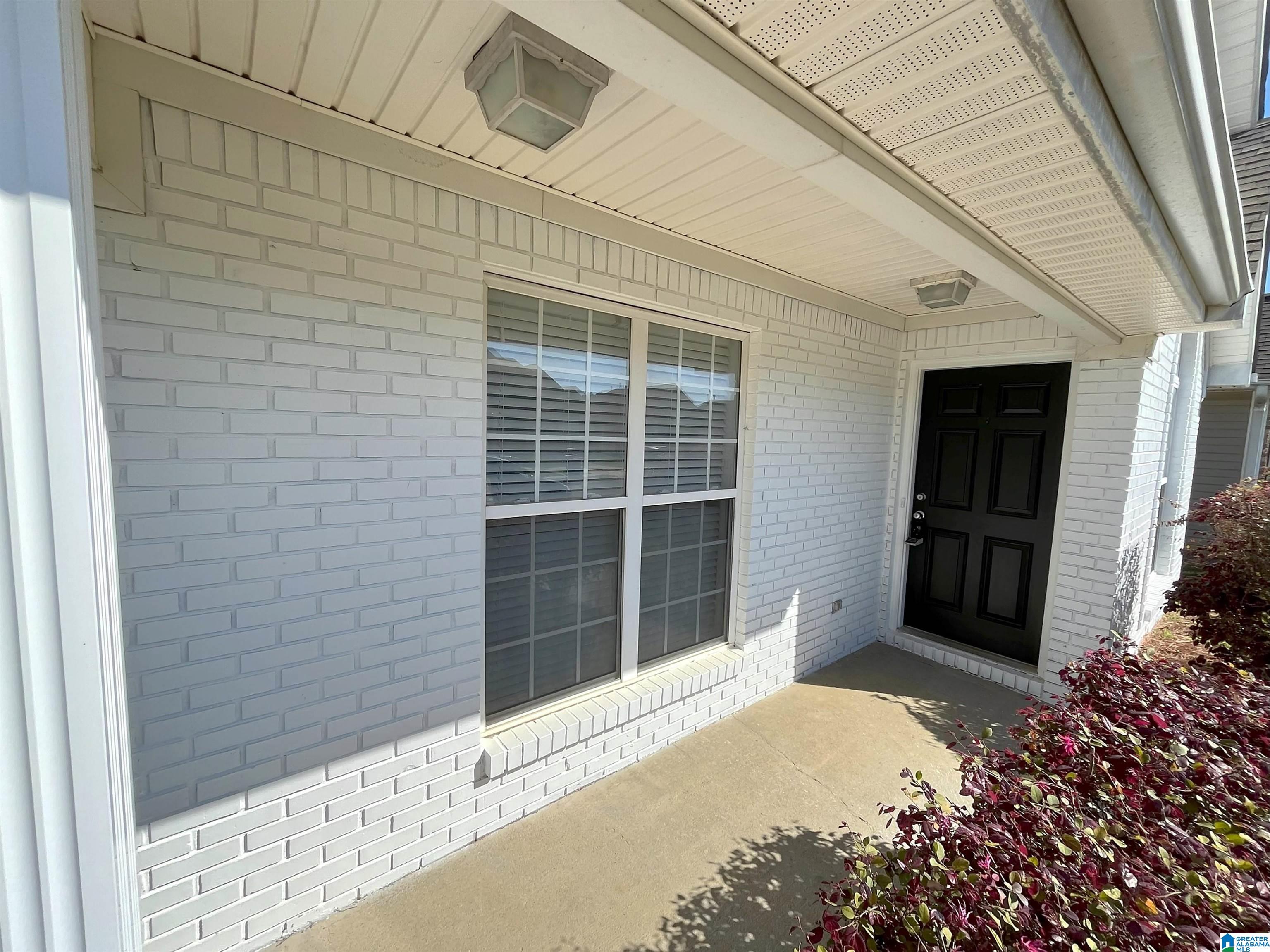 2095 VILLAGE LANE