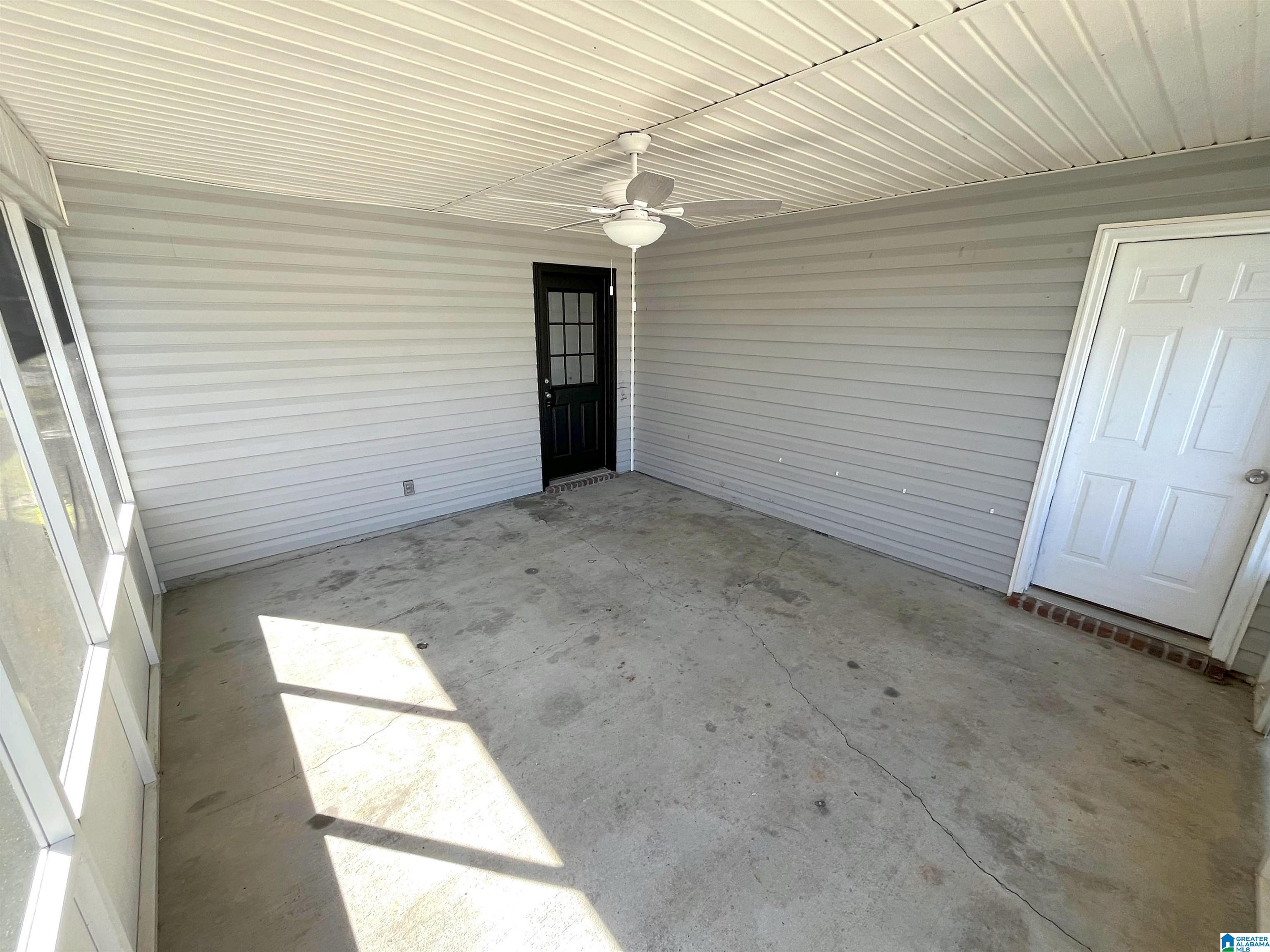2095 VILLAGE LANE