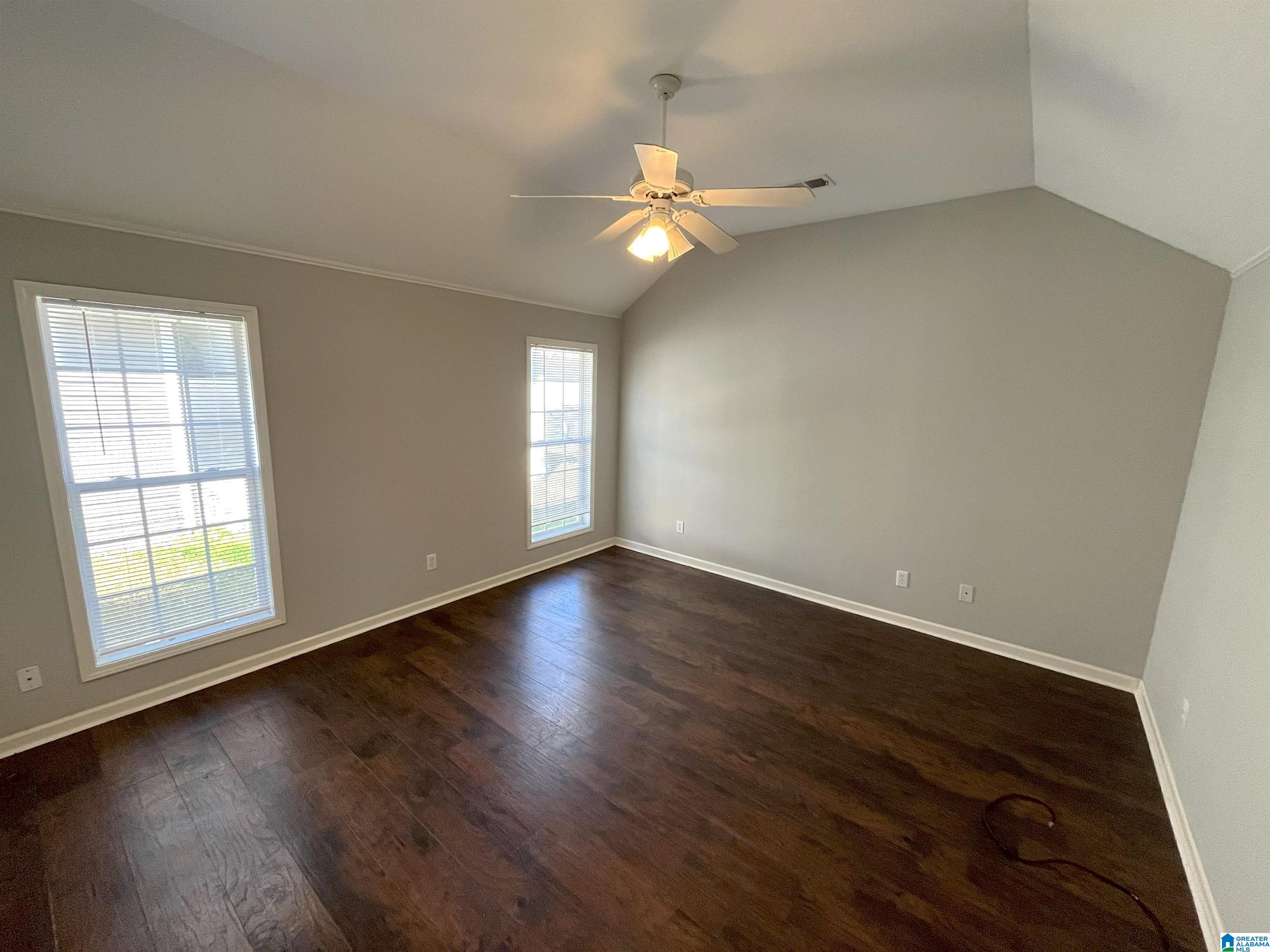 2095 VILLAGE LANE