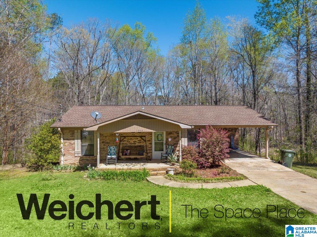 Homes for sale in Jasper, AL | 1302 Janna Street, Jasper, AL 35504 | MLS# 21381131