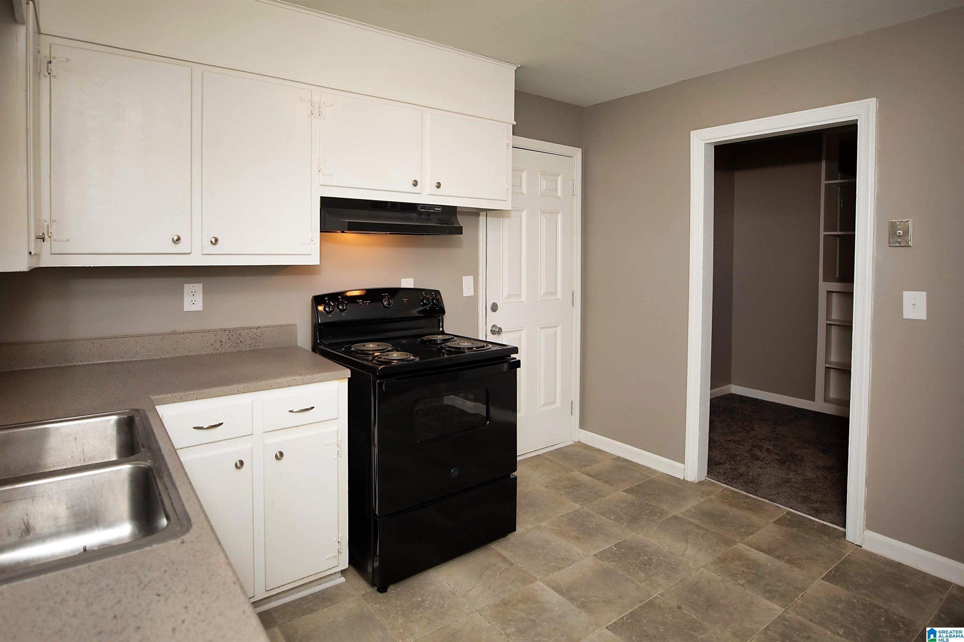 2215 1ST PLACE NW