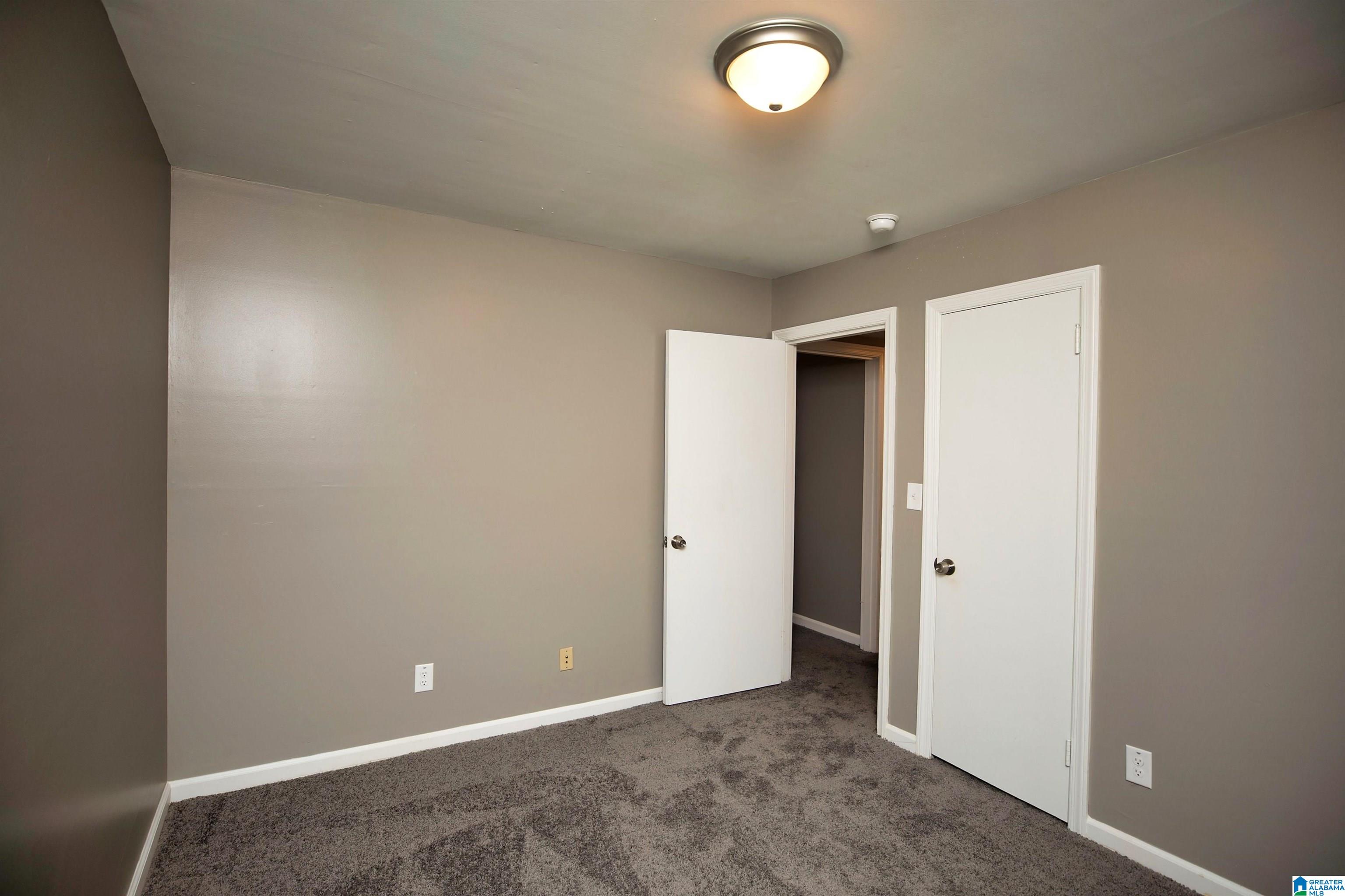 2215 1ST PLACE NW