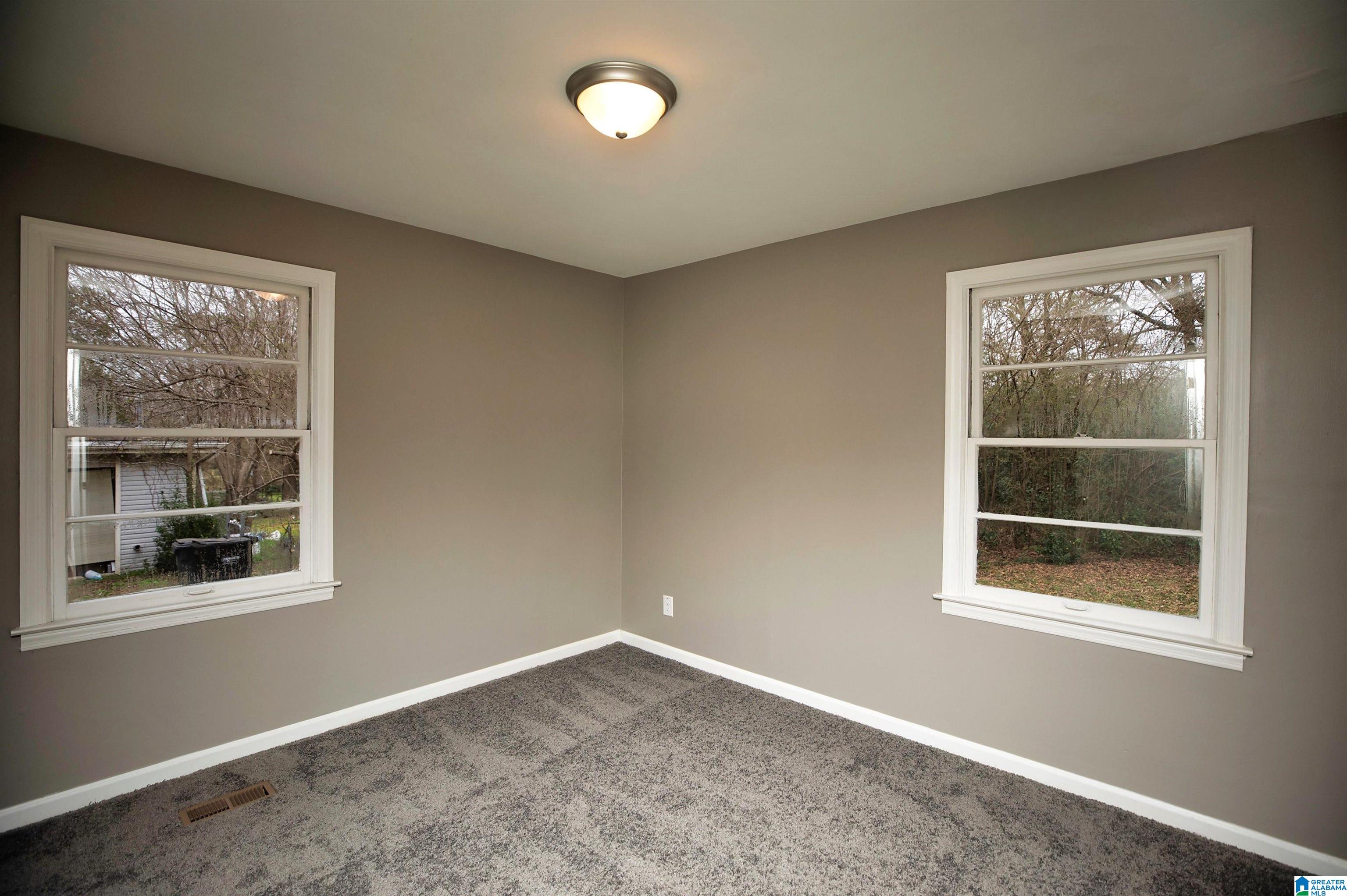2215 1ST PLACE NW
