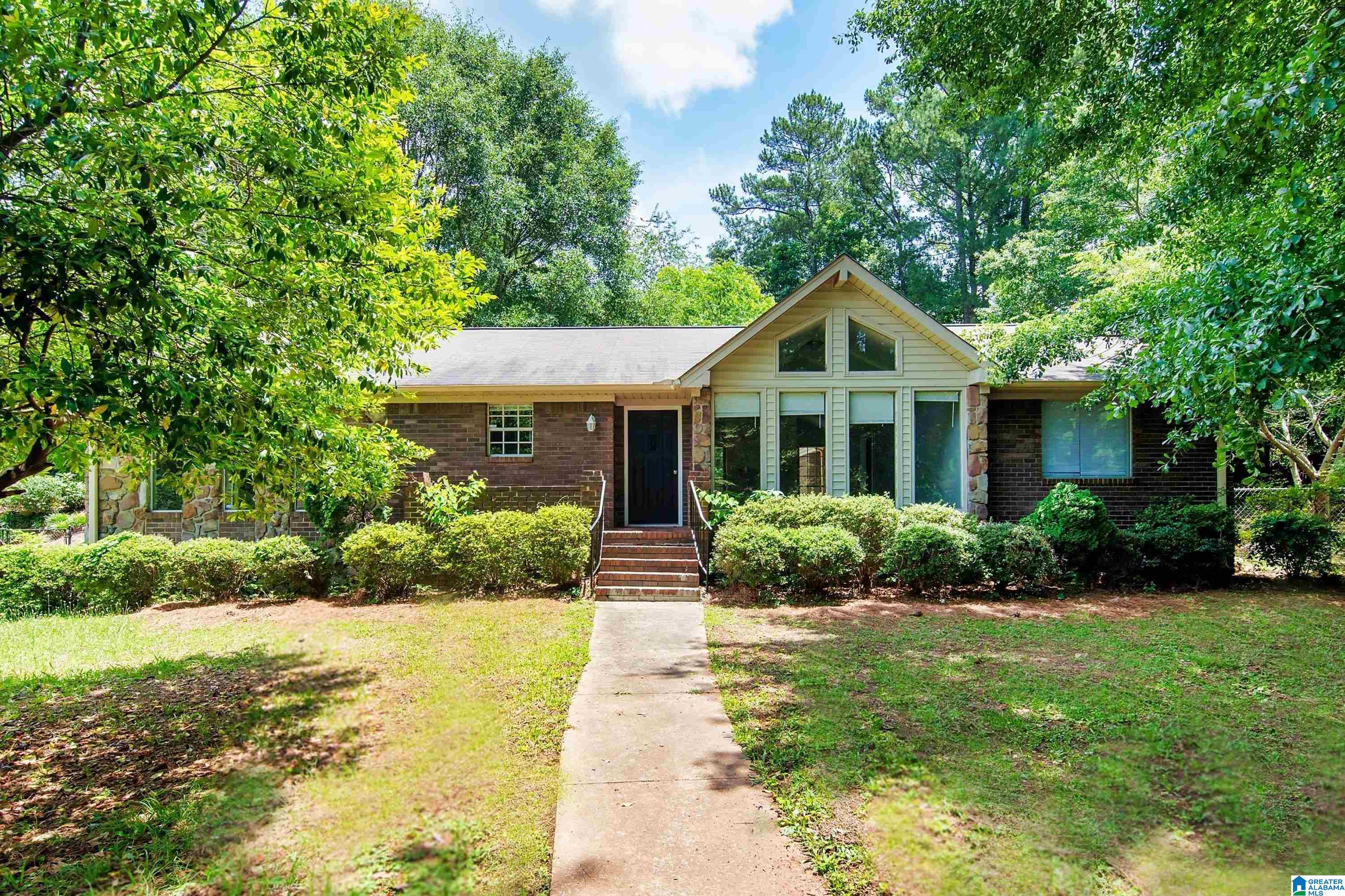 1157 SHERWOOD FOREST DRIVE