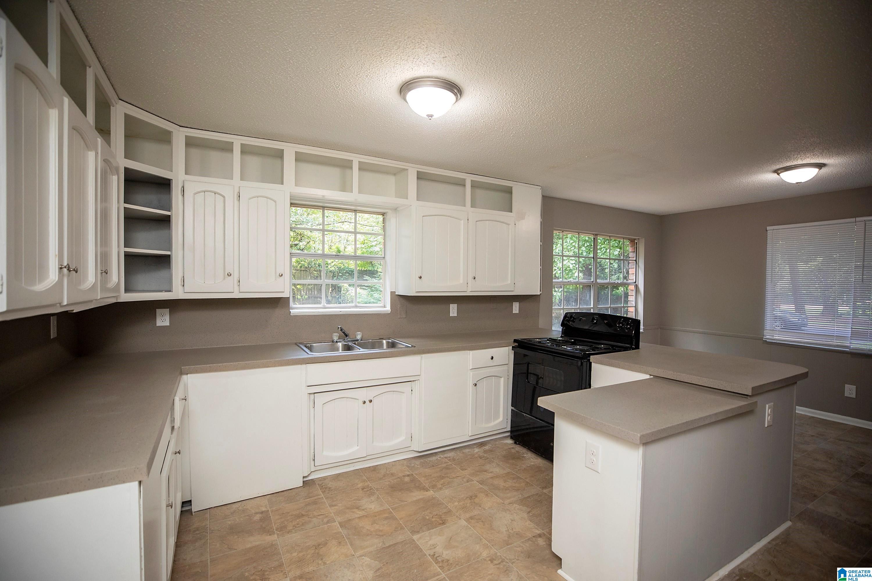 1157 SHERWOOD FOREST DRIVE