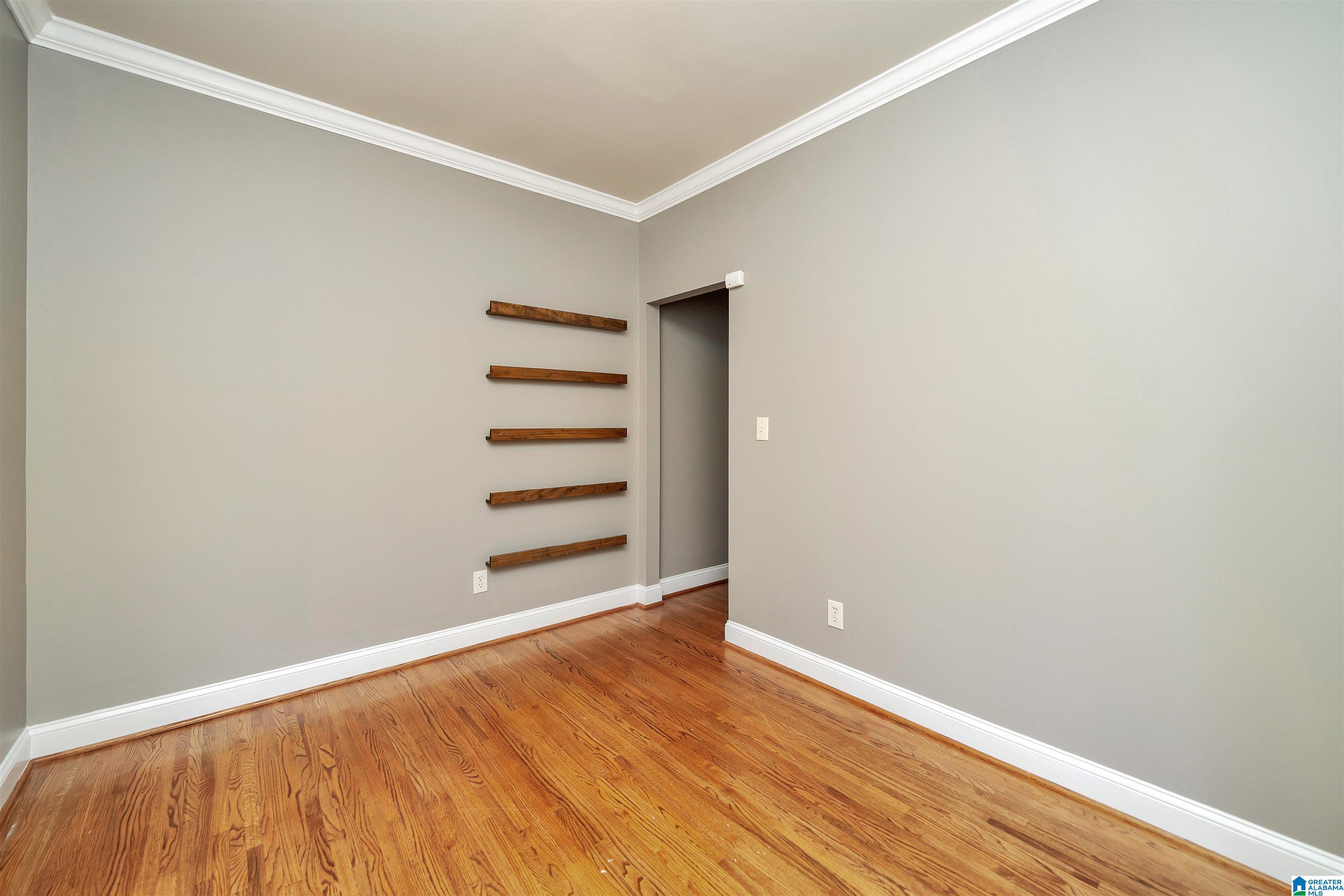 311 WORTHINGTON DRIVE