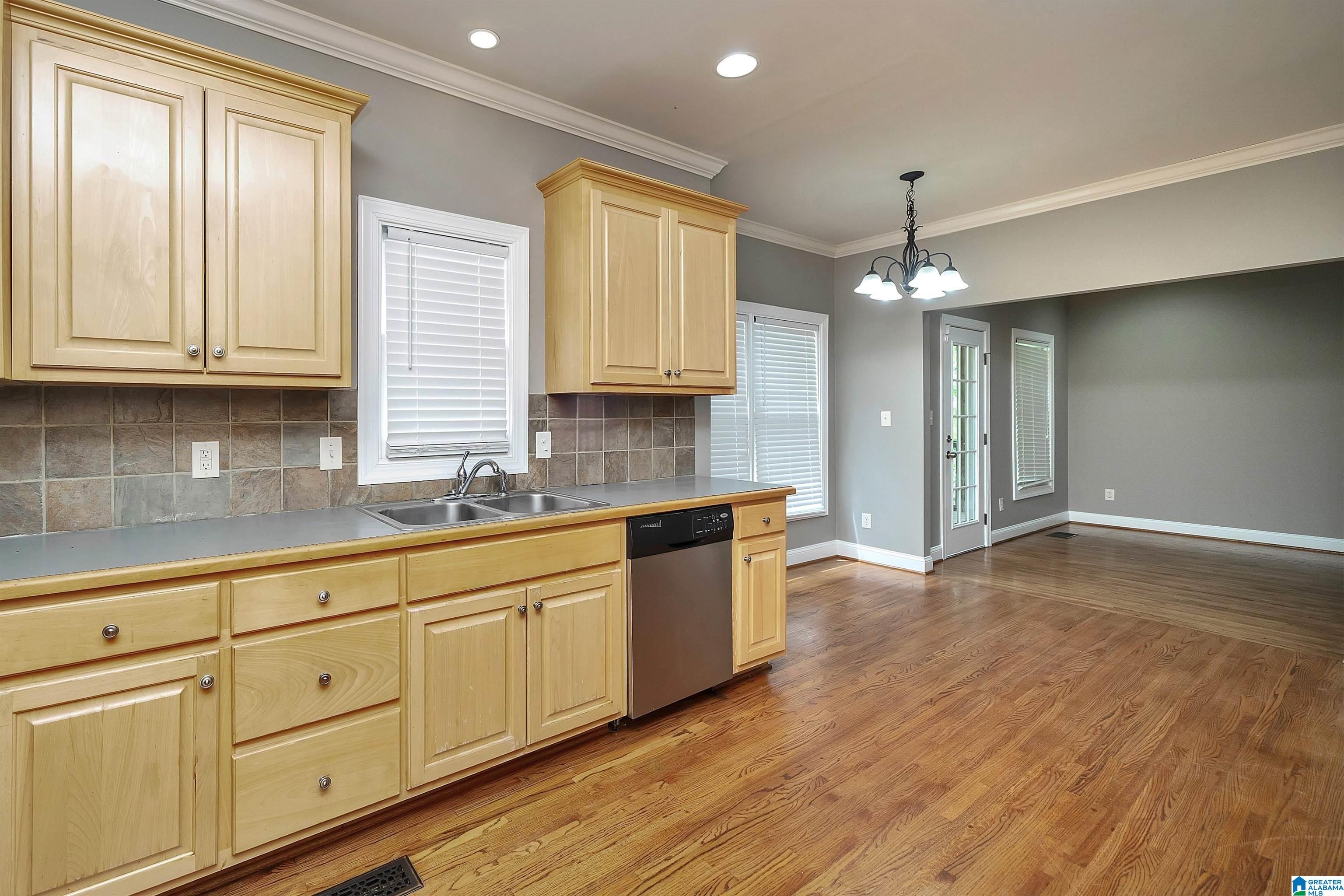 311 WORTHINGTON DRIVE