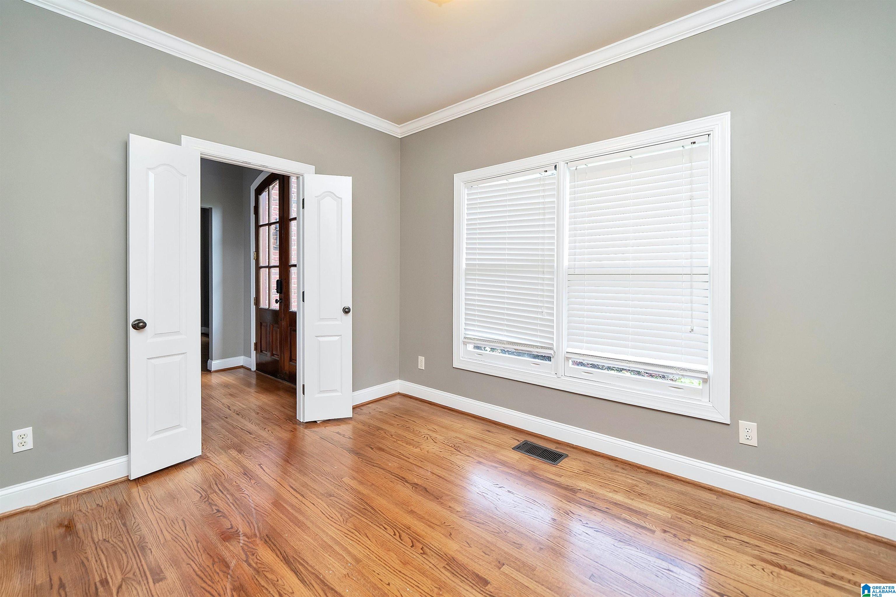 311 WORTHINGTON DRIVE
