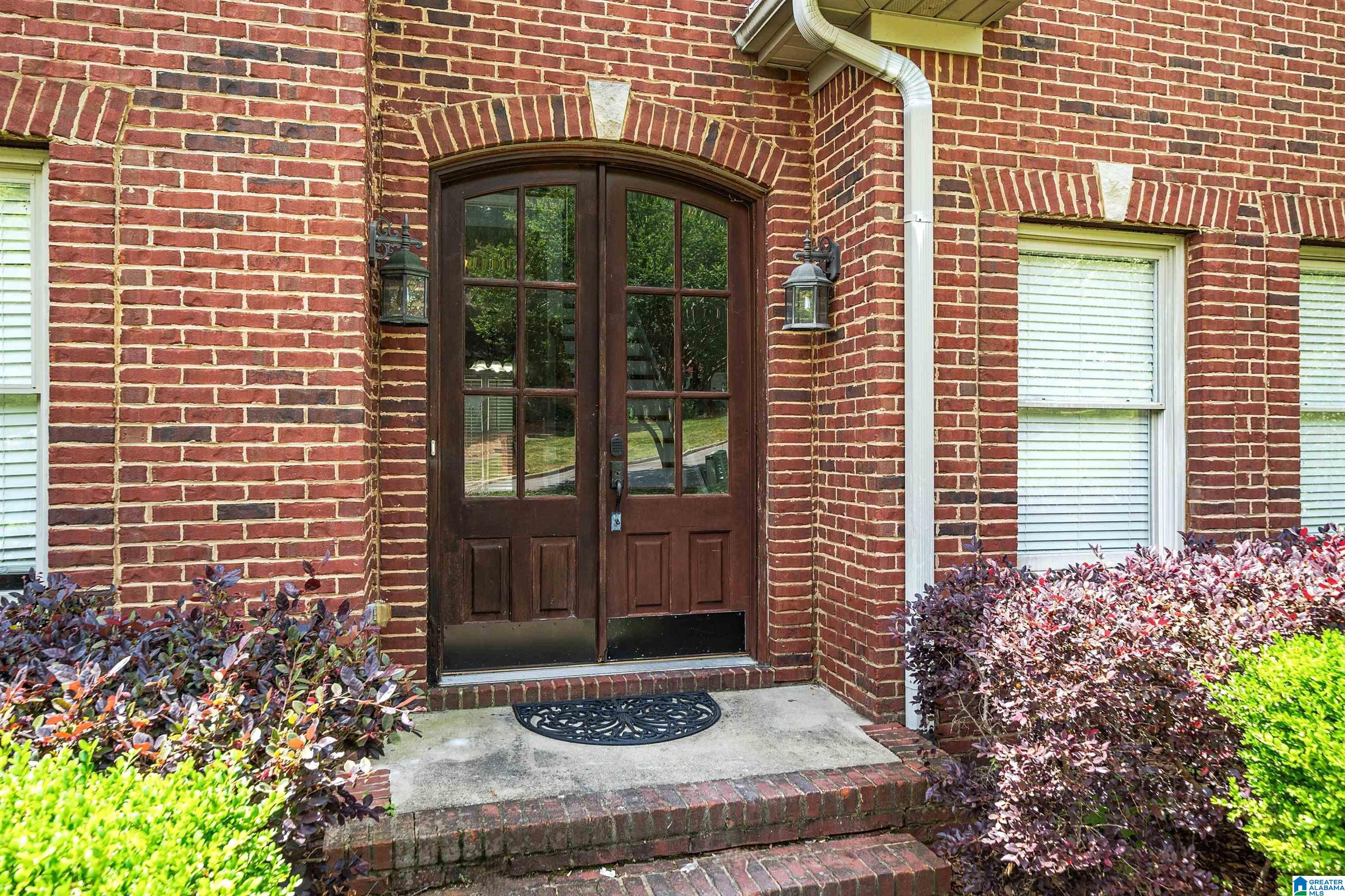311 WORTHINGTON DRIVE