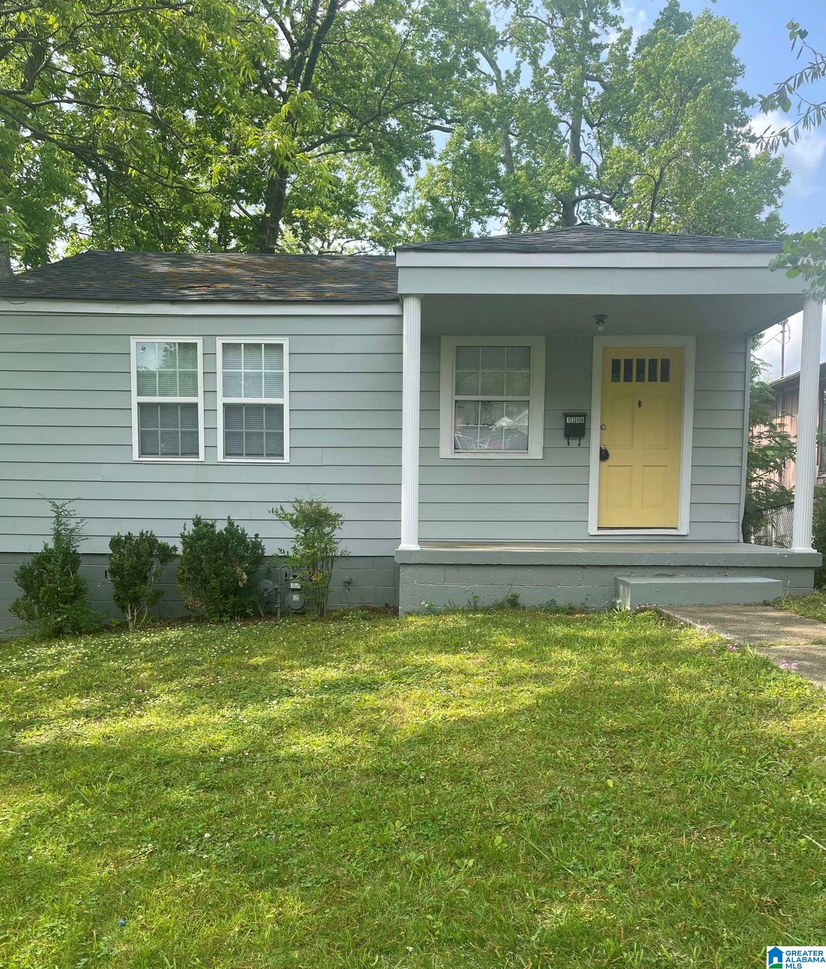 Homes for sale in Birmingham, AL | 1308 Oakland Avenue, Birmingham, AL 35218 | MLS# 21385274