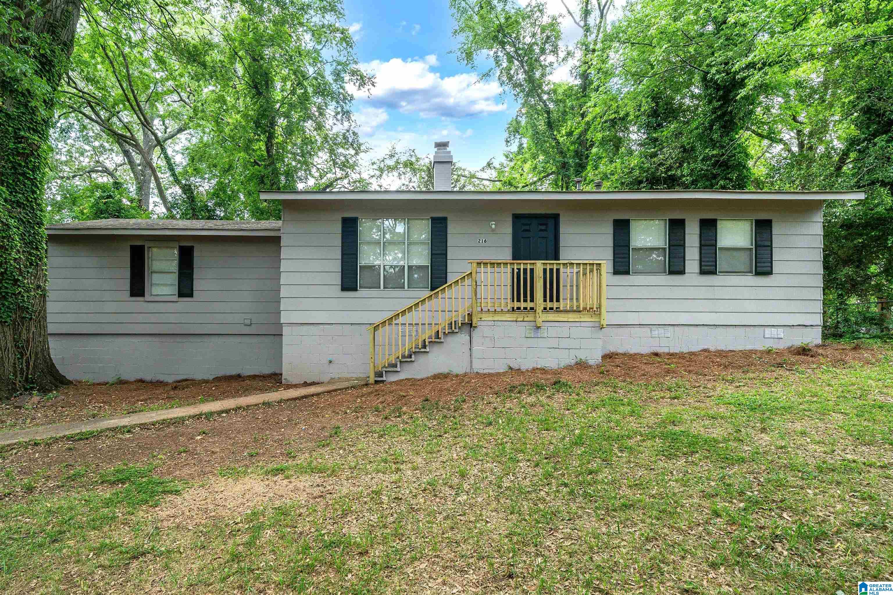 216 PINE TREE LANE