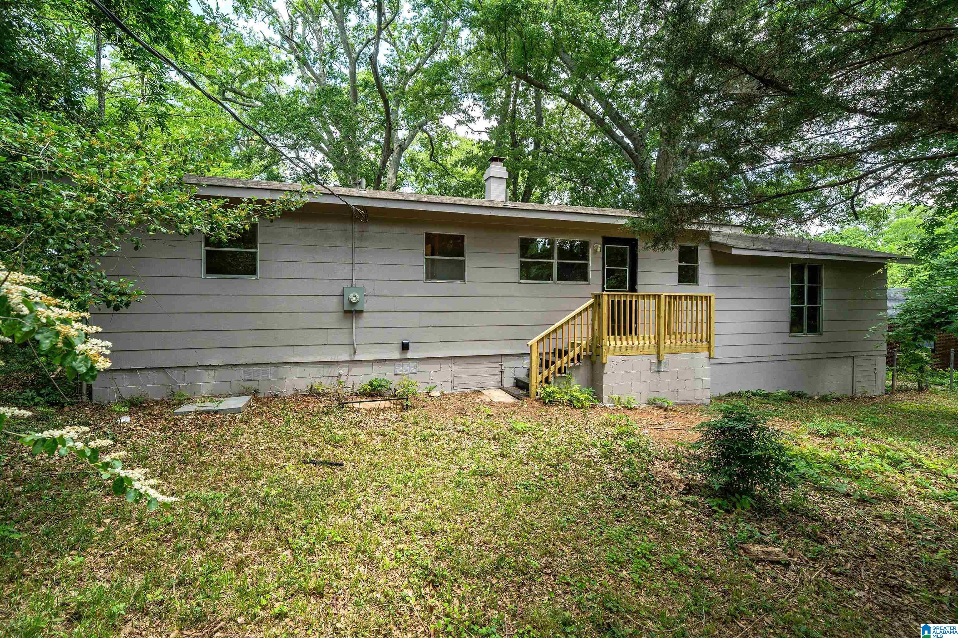 216 PINE TREE LANE