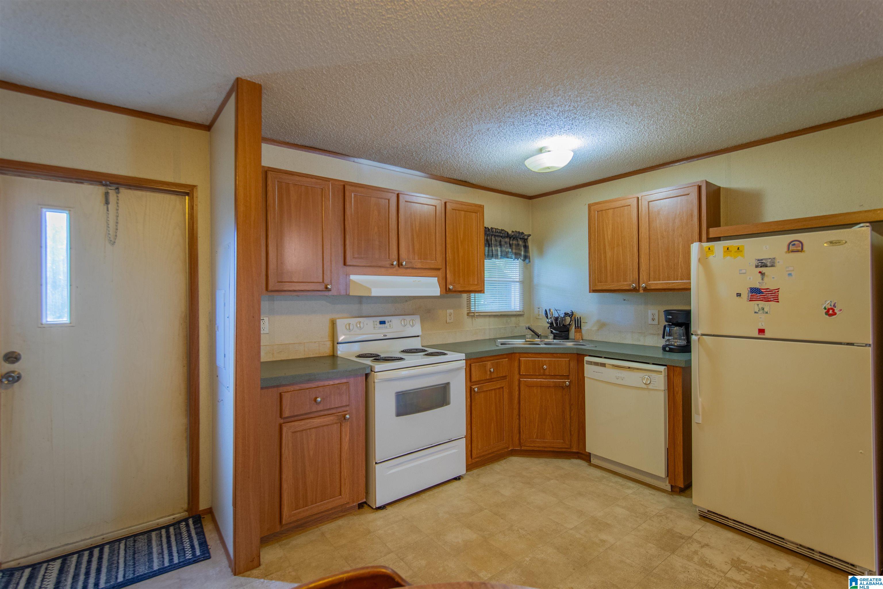 186 BIG OAK DRIVE