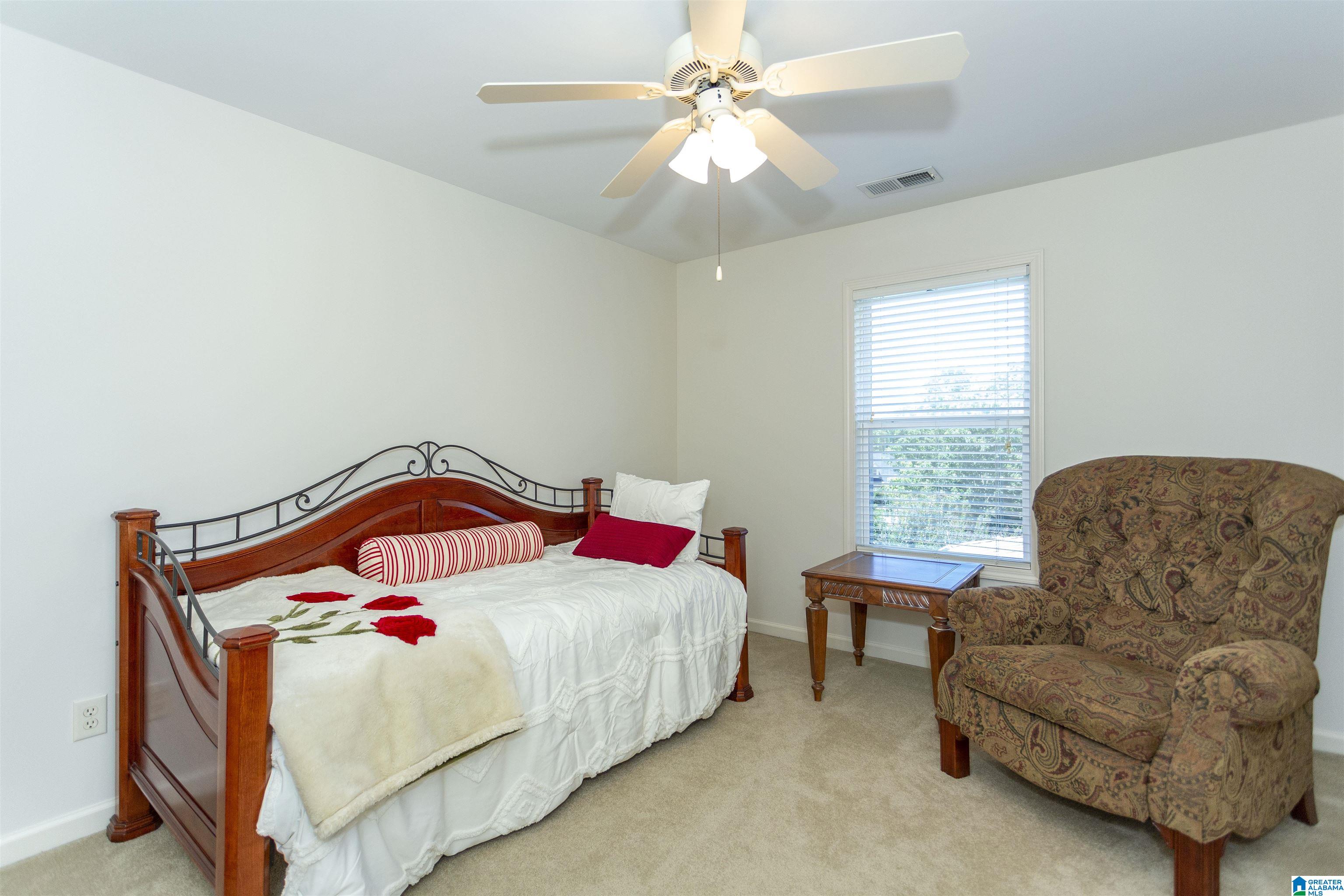 4380 Longwood Drive, GARDENDALE, Alabama image 38