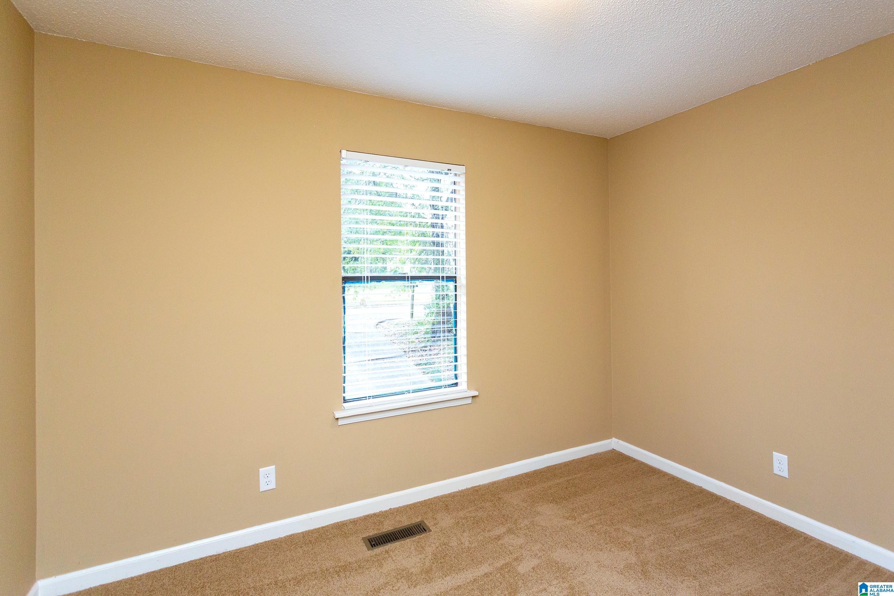 3057 APPLE VALLEY LANE