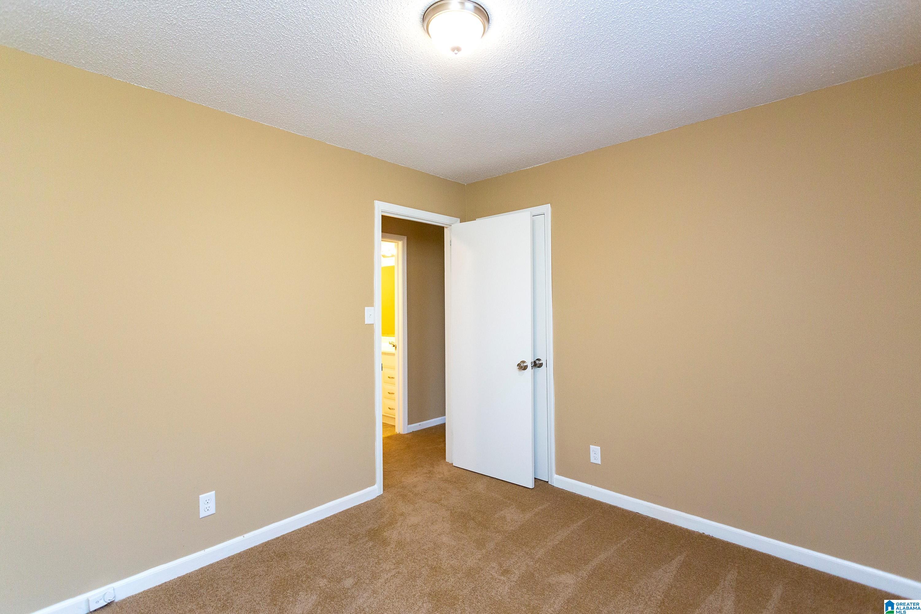 3057 APPLE VALLEY LANE