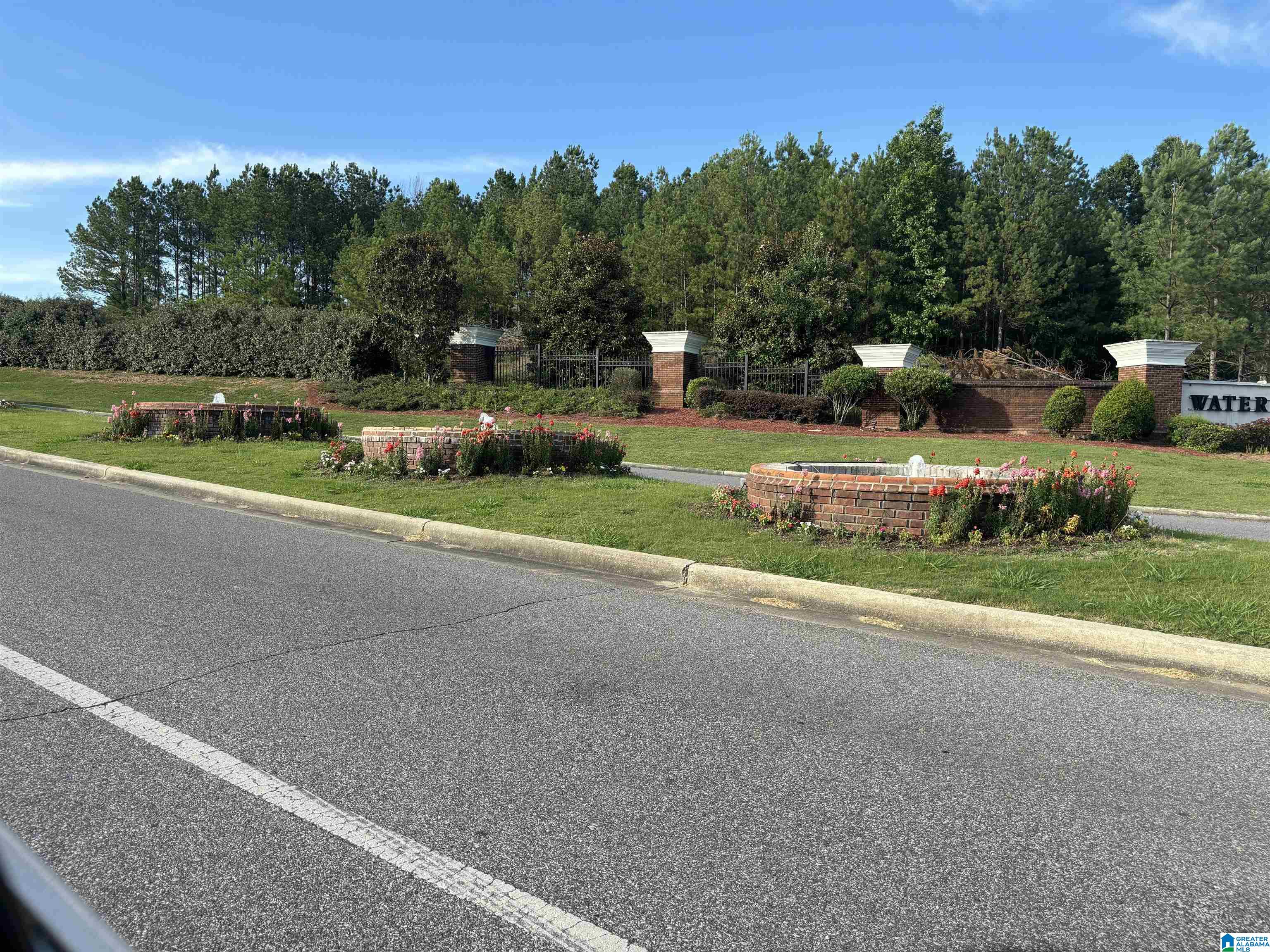 635 Waterford Lane, CALERA, Alabama image 14