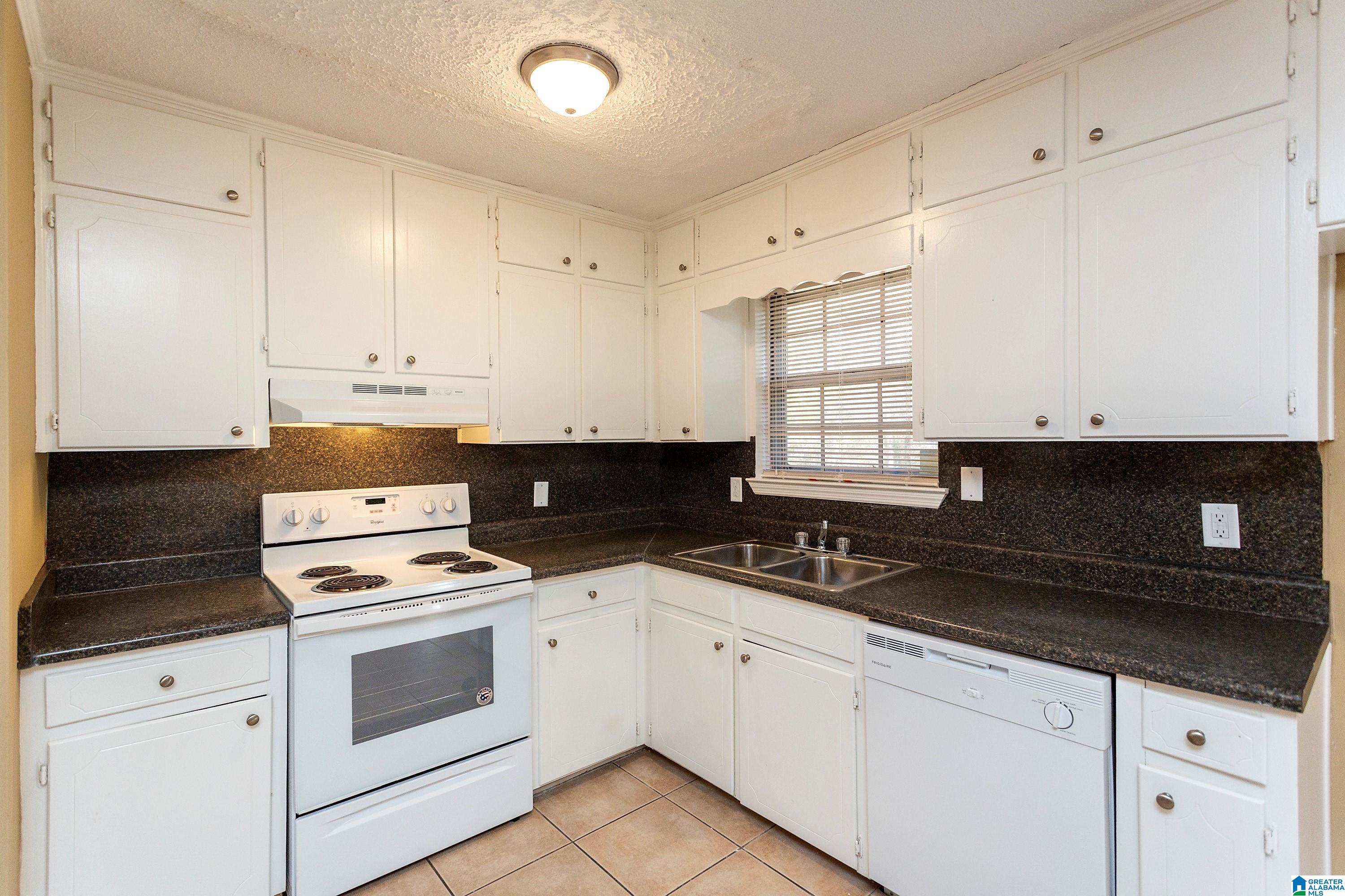 3001 SARTAIN DRIVE