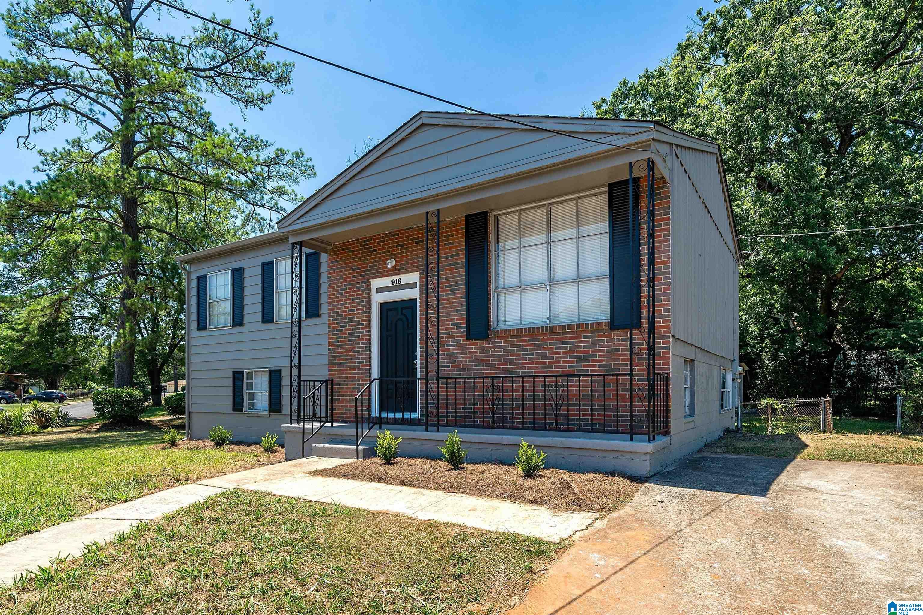 916 ANN STREET