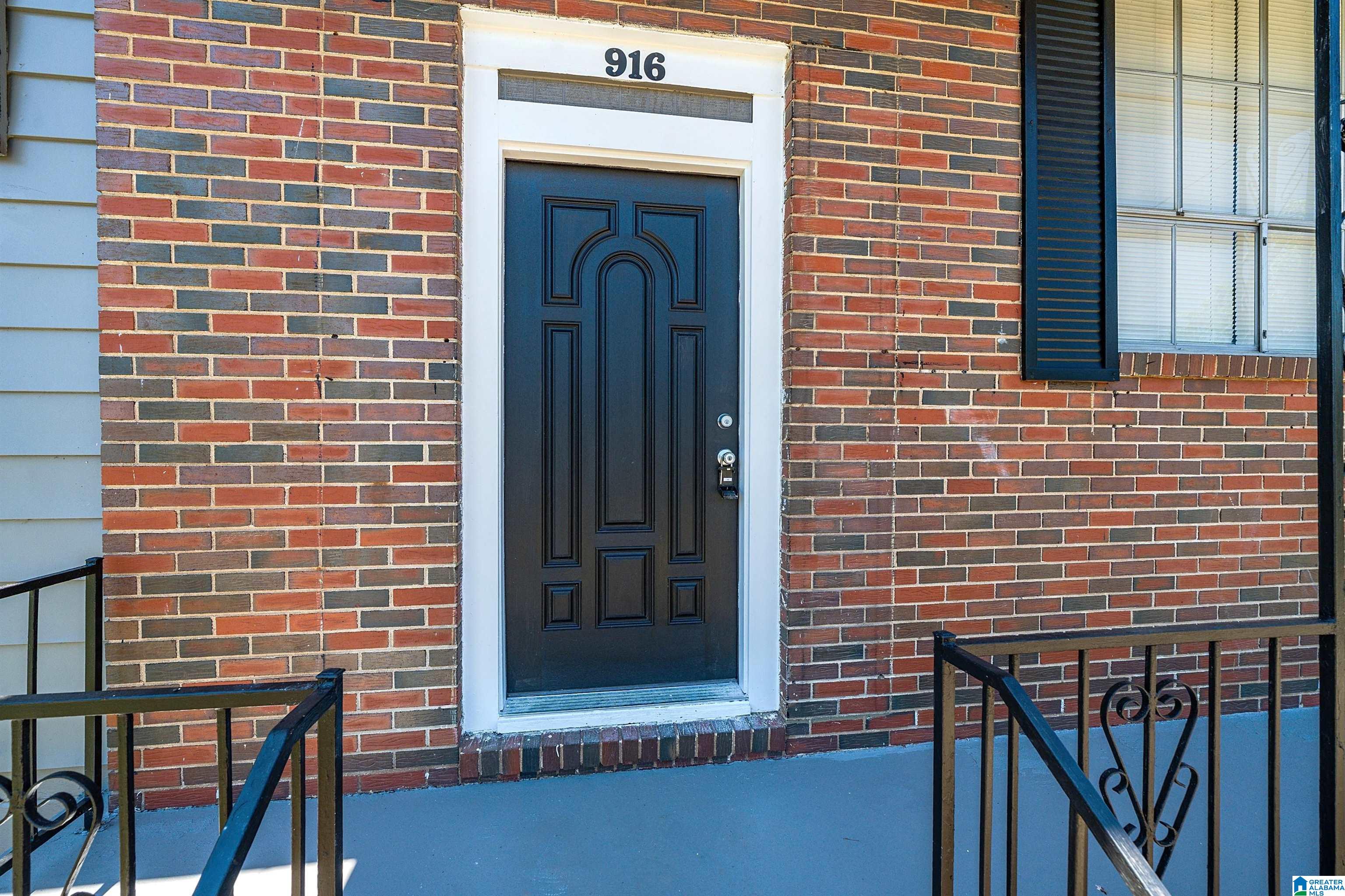 916 ANN STREET