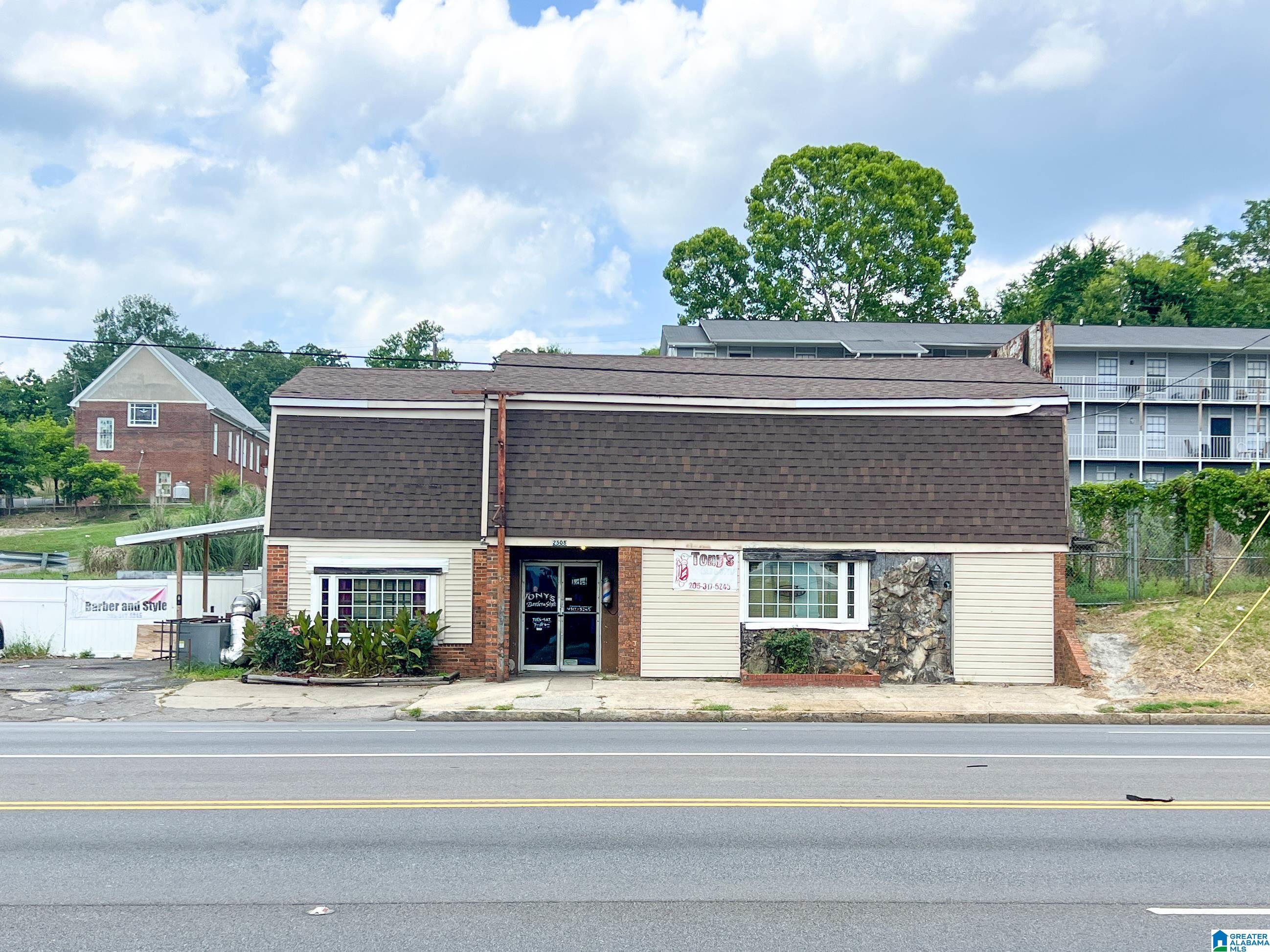 Homes for sale in Birmingham, AL | 2610 Bessemer Road, Birmingham, AL 35208 | MLS# 21391468
