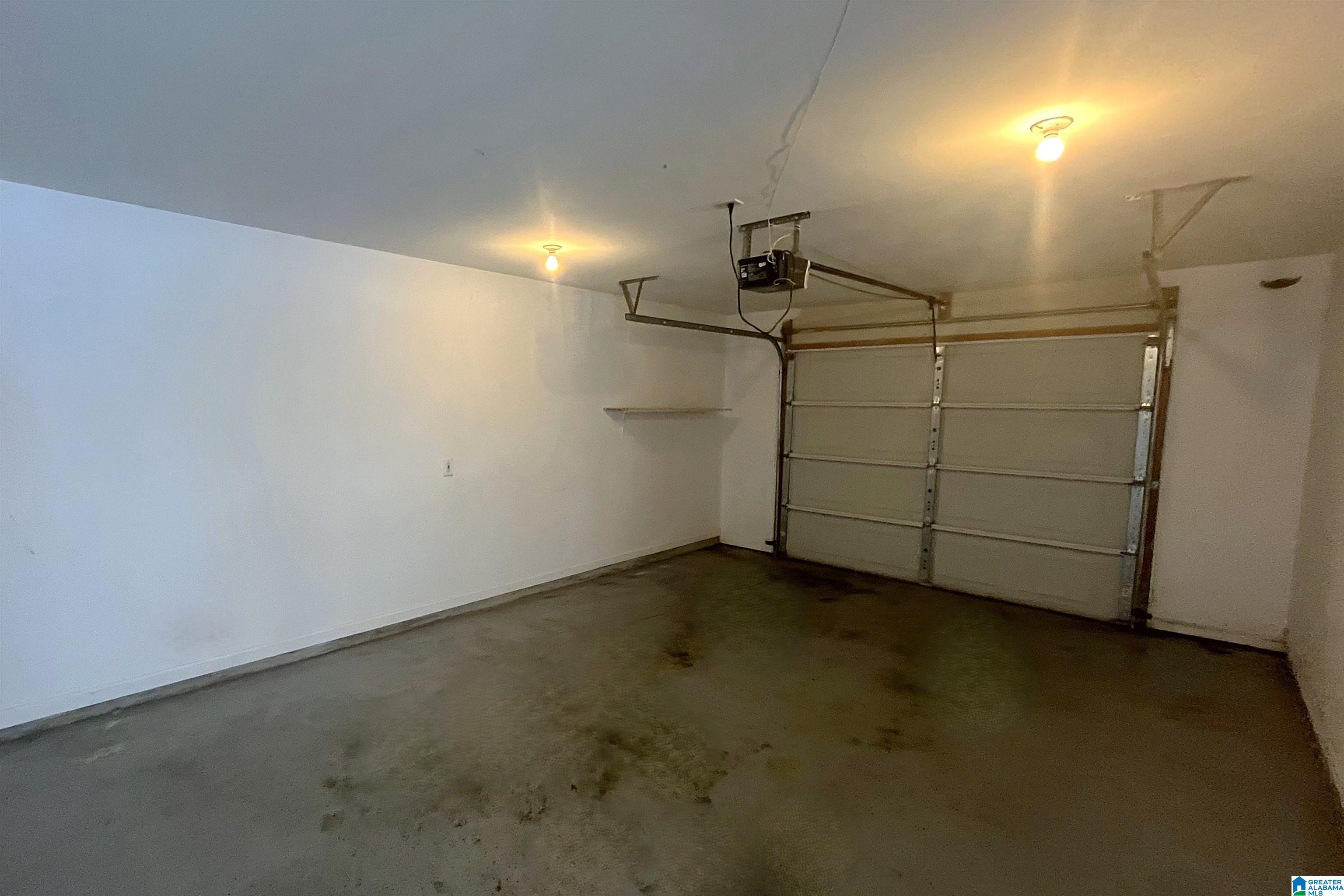 1113 VILLAGE TRAIL