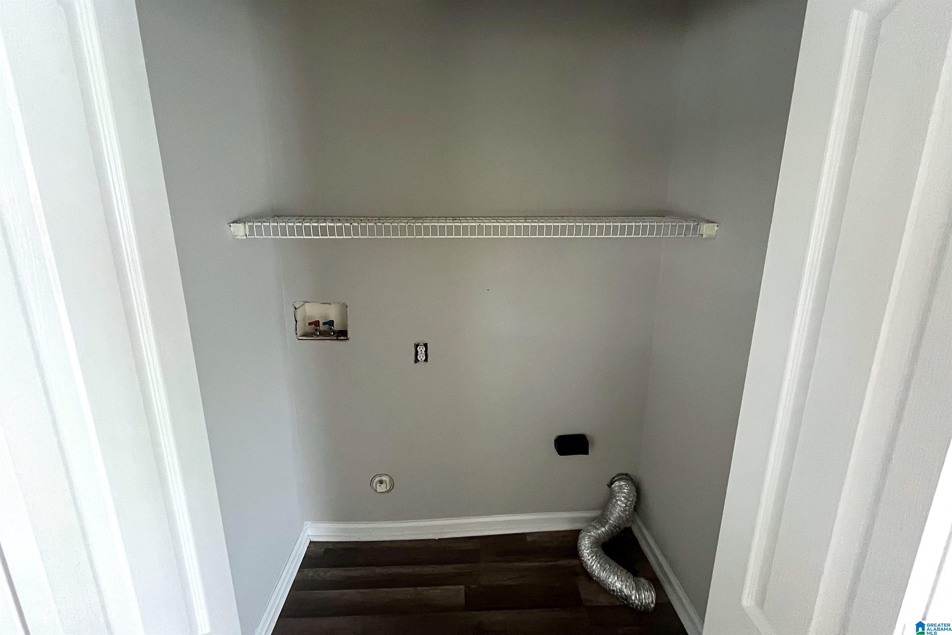 1113 VILLAGE TRAIL