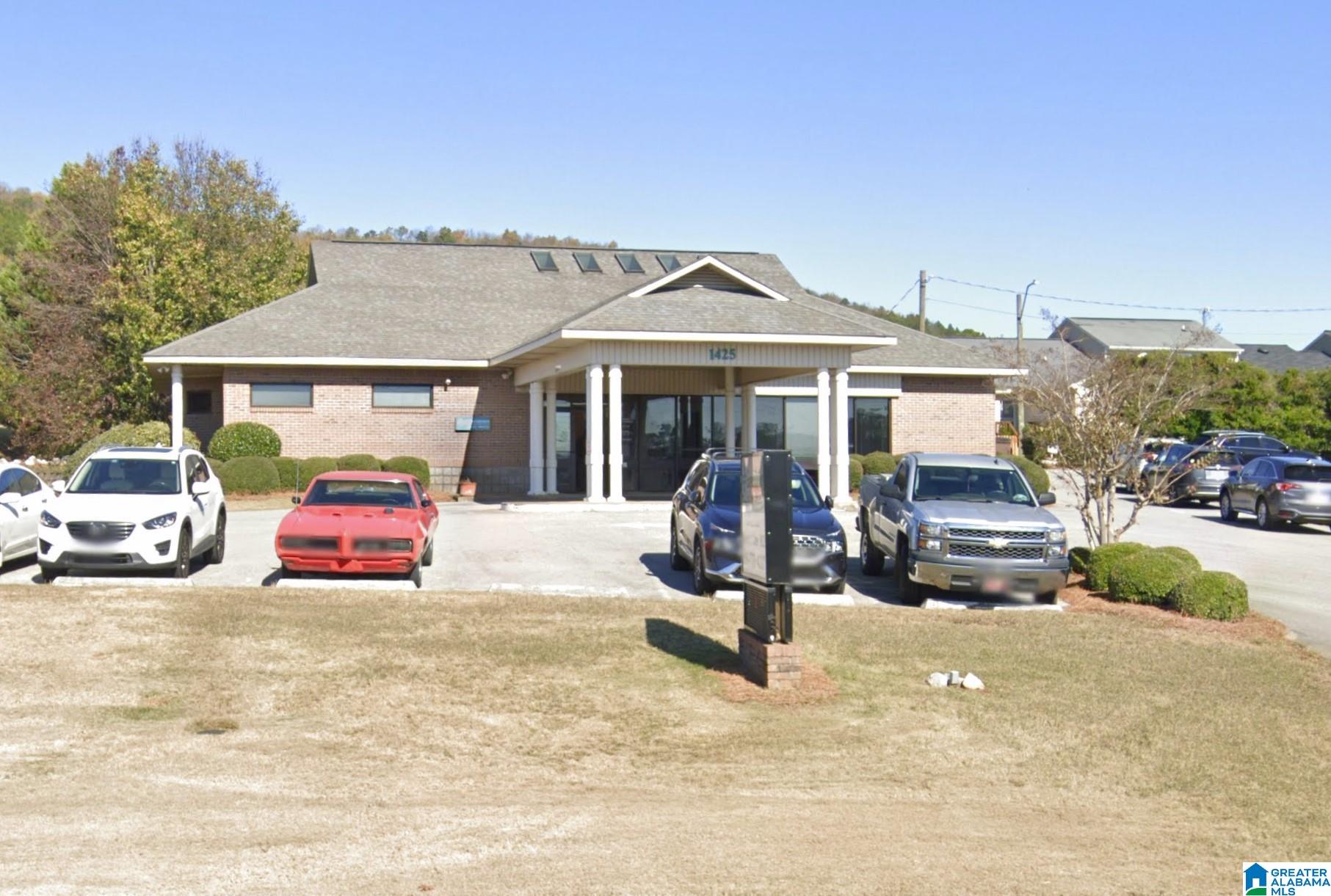 1425 GREENBRIER DEAR ROAD