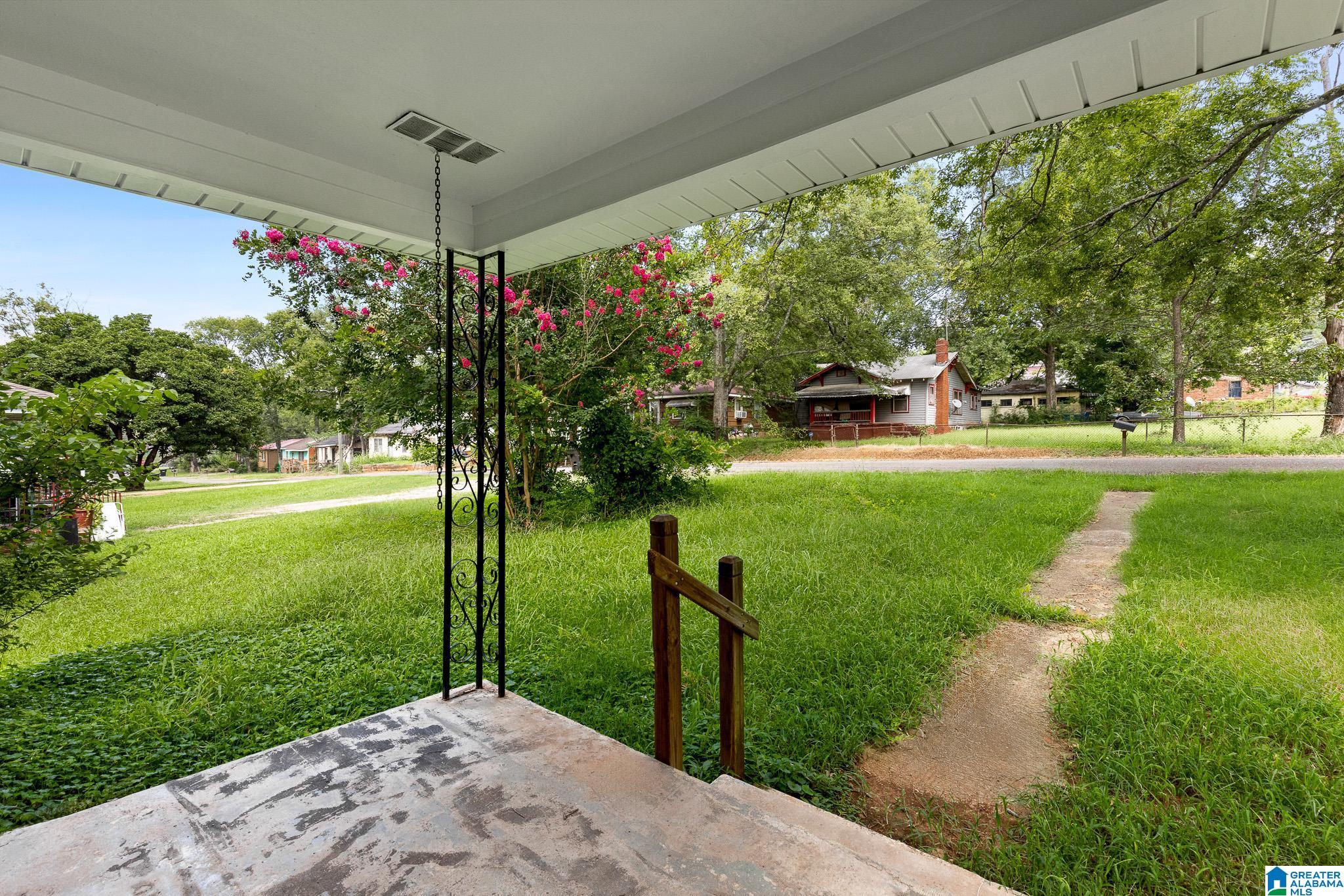 Homes for sale in Lipscomb, AL | 1800 Matthews Avenue, Lipscomb, AL 35020 | MLS# 21396095