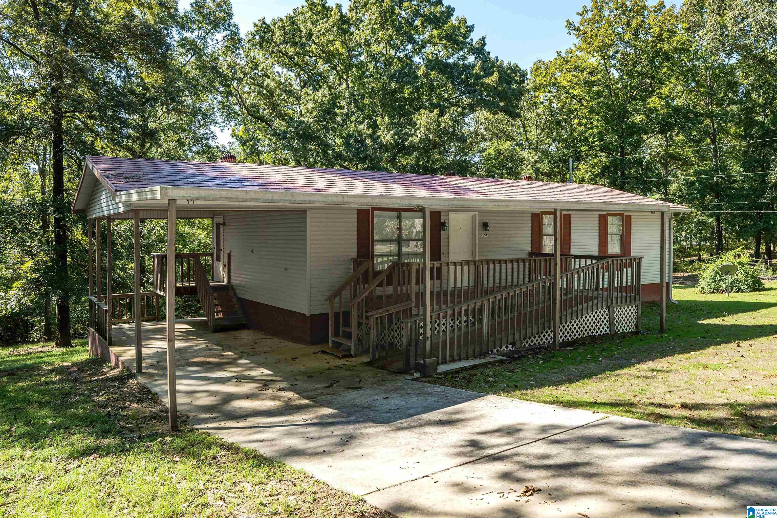 1541 RAINBOW LANE