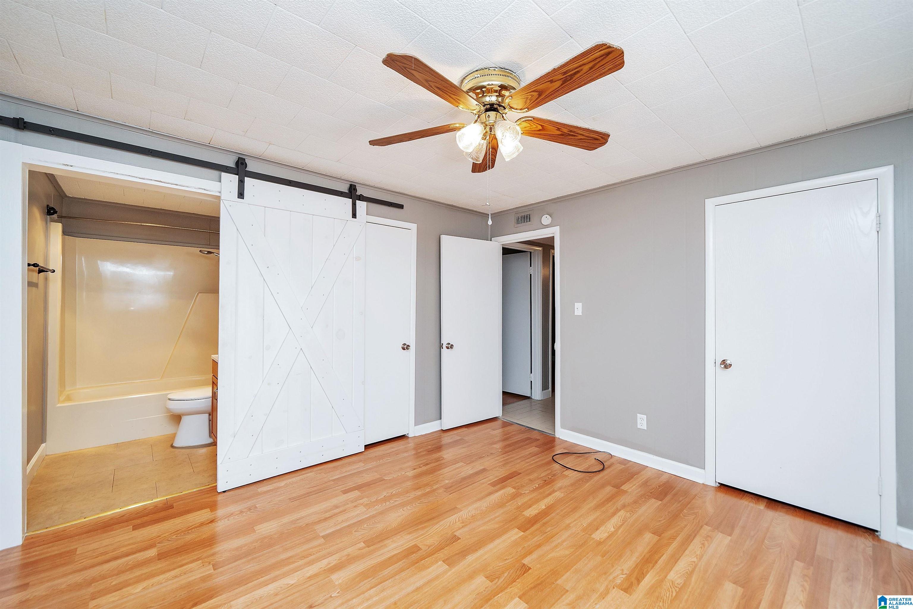 1541 RAINBOW LANE