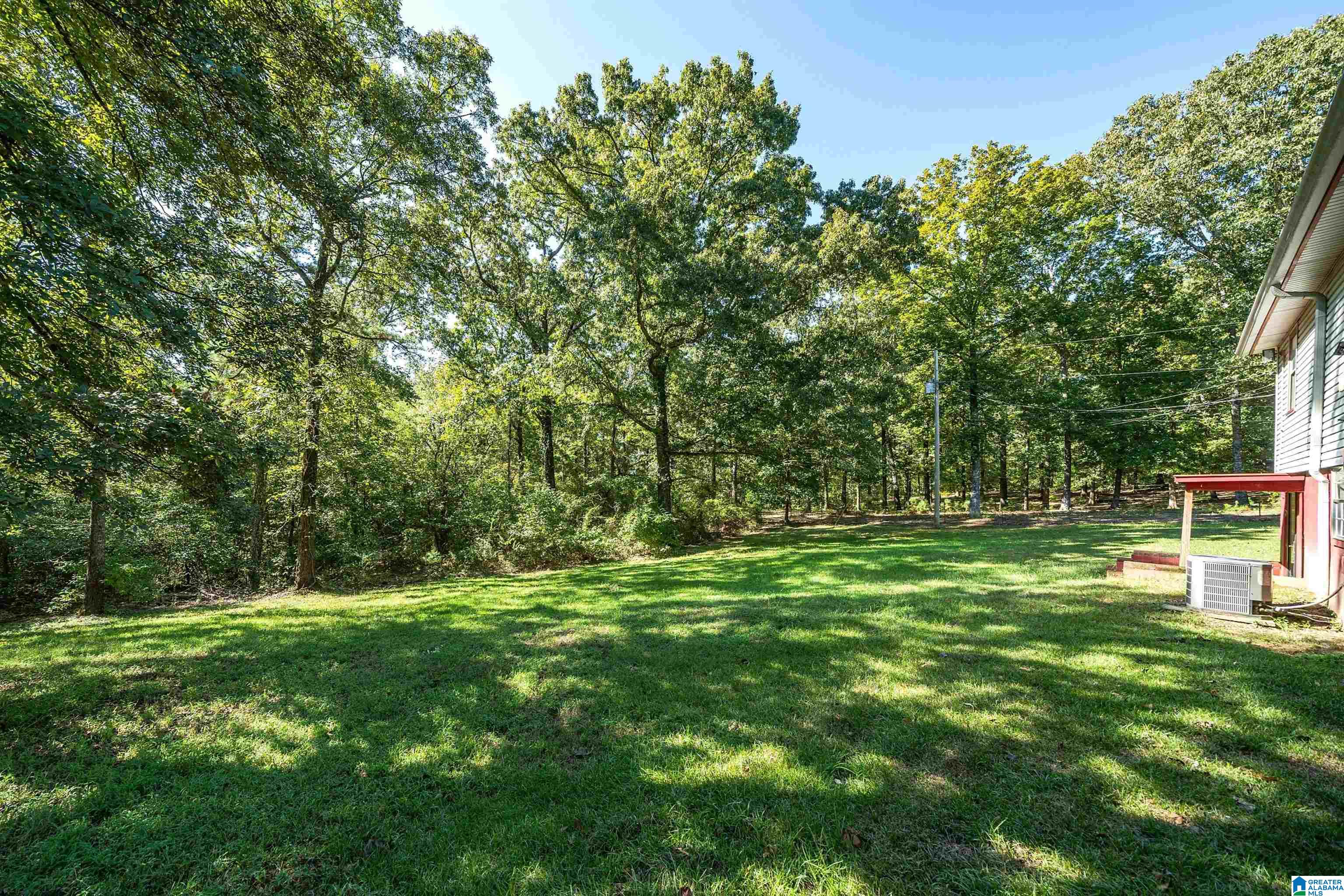 1541 RAINBOW LANE