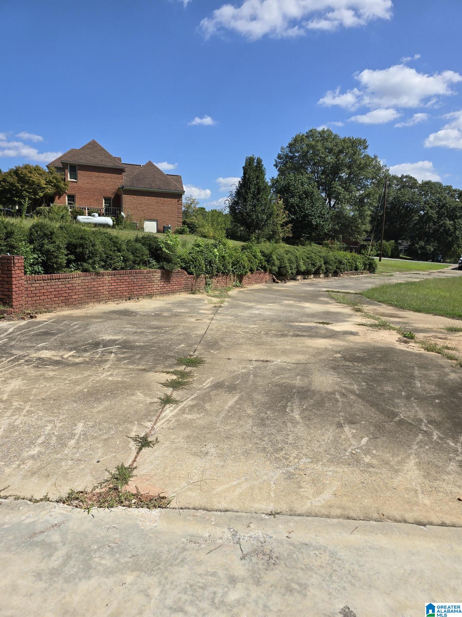 Homes for sale in Clanton, AL | 110 Round Forest Dr, Clanton, AL 35045 | MLS# 21398212