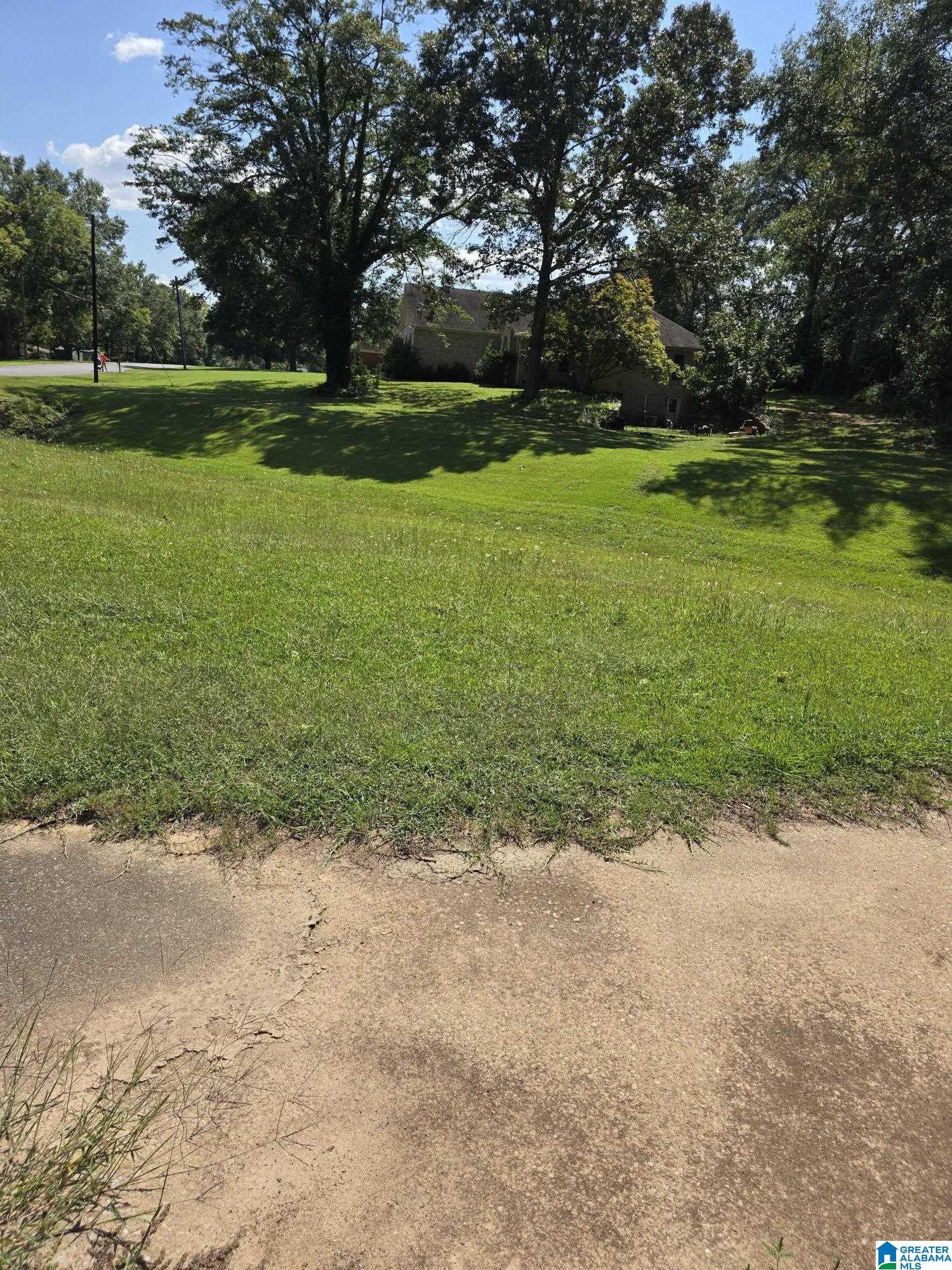 Homes for sale in Clanton, AL | 110 Round Forest Dr, Clanton, AL 35045 | MLS# 21398212