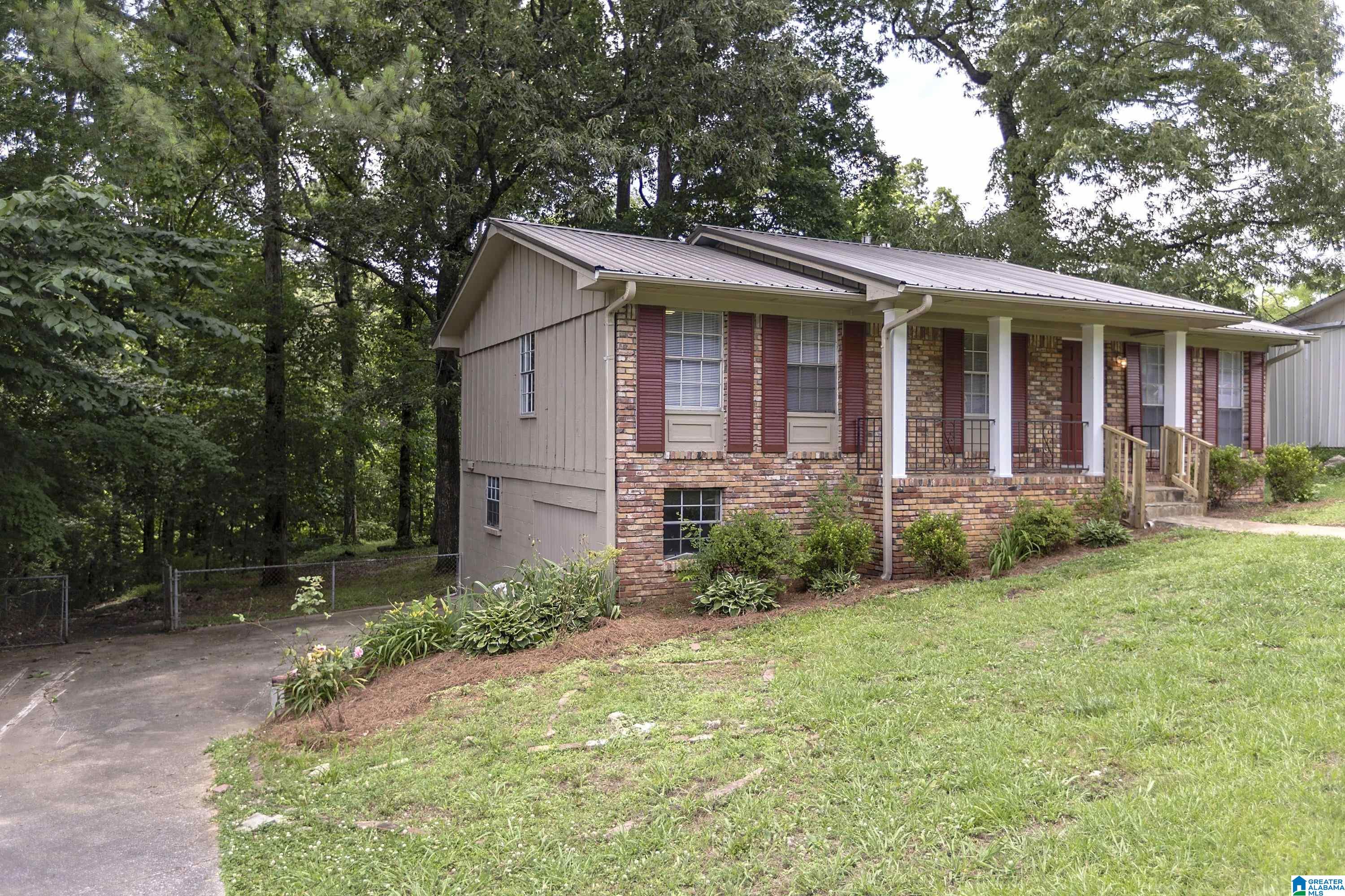 2900 VALLEYVIEW CIRCLE