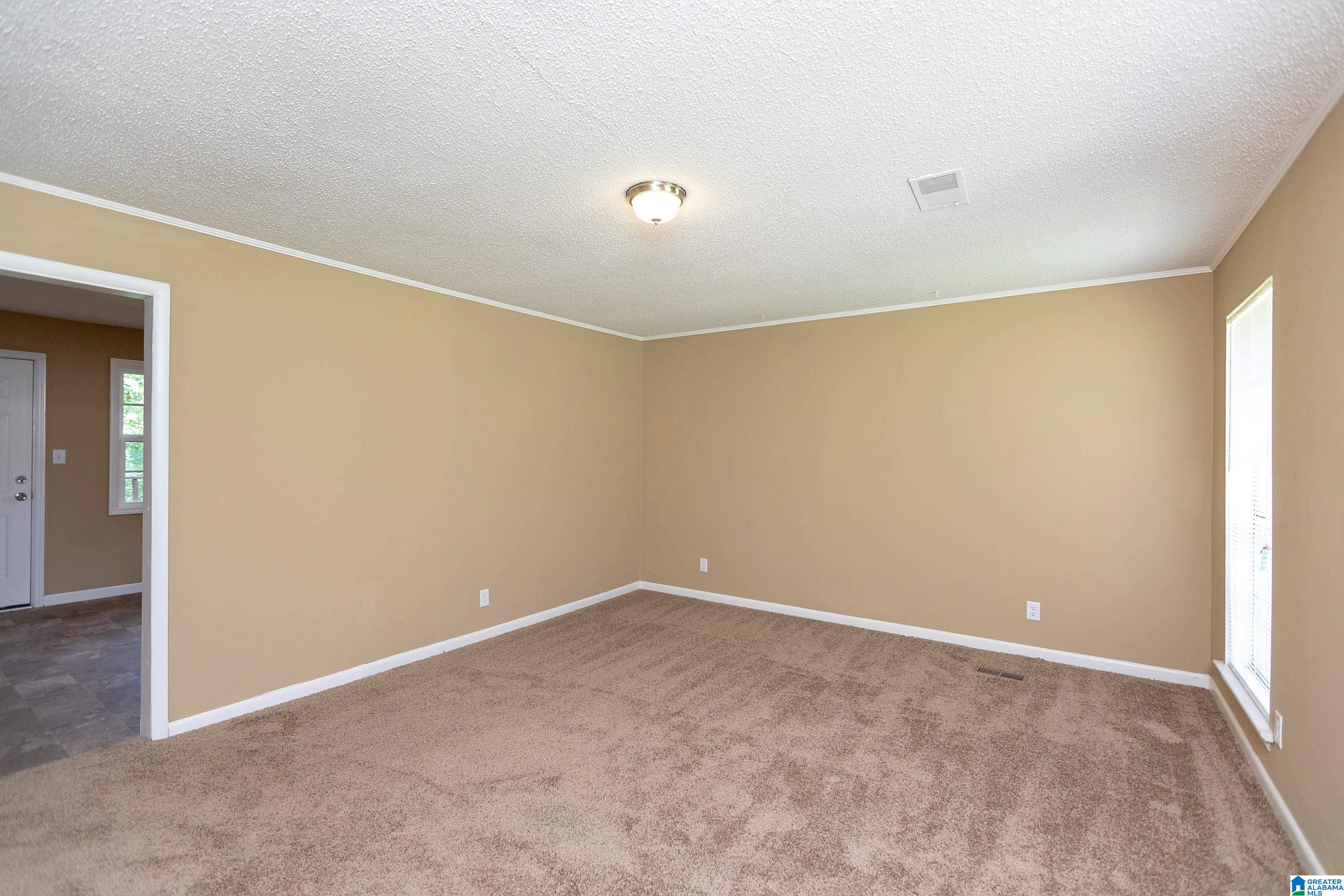 2900 VALLEYVIEW CIRCLE