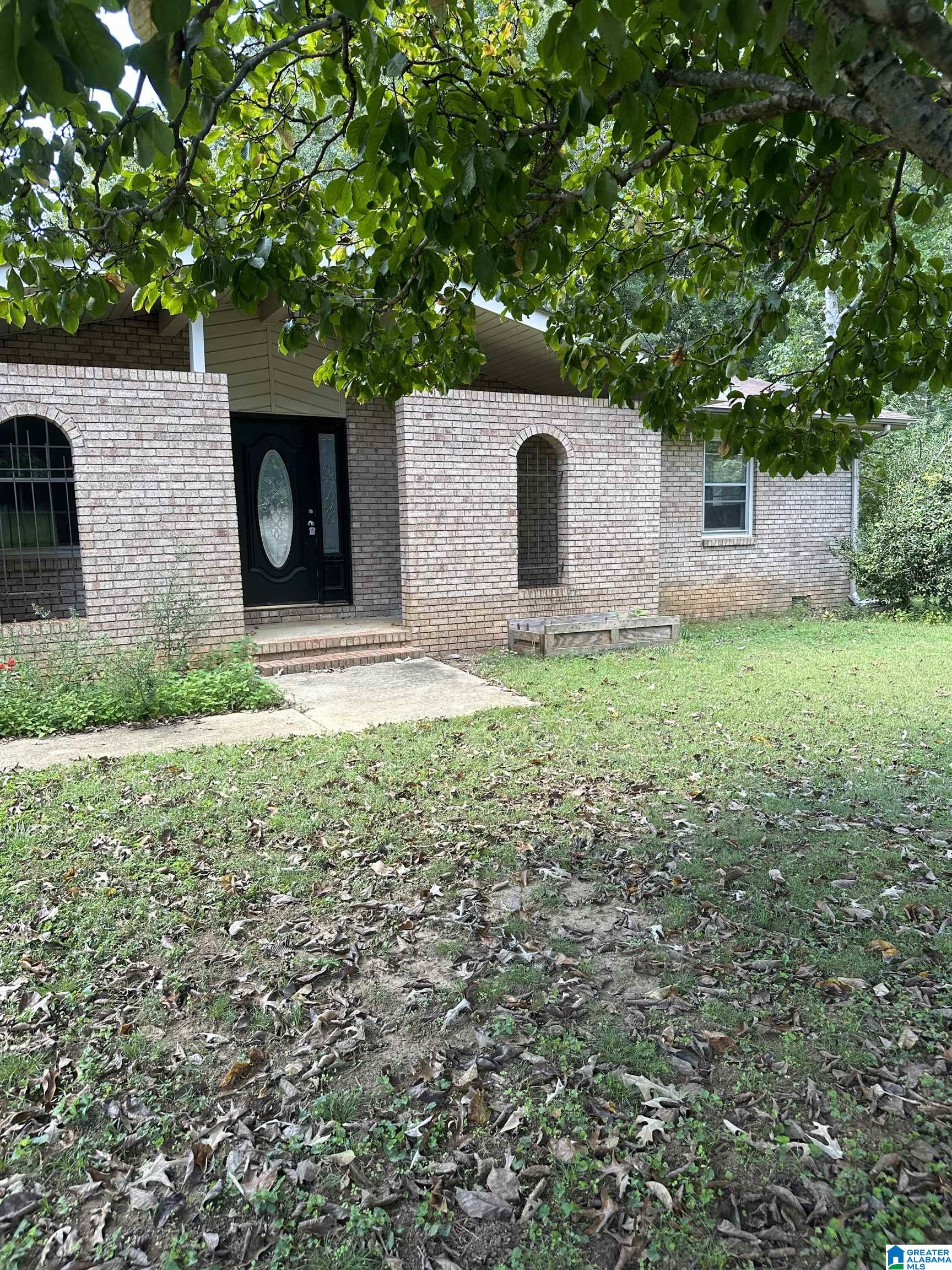 906 Pinecliff Drive