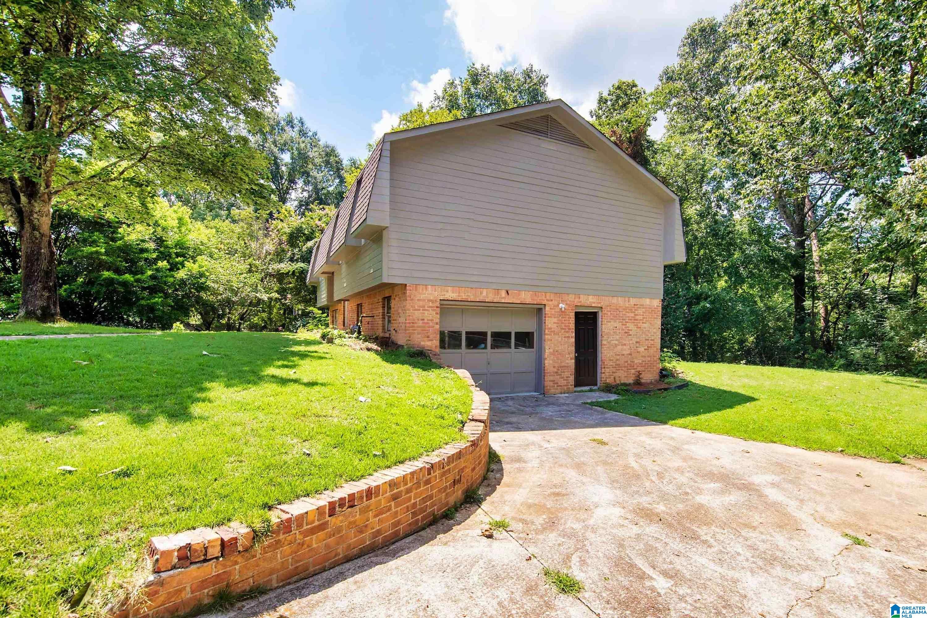 1712 Gardenridge Road