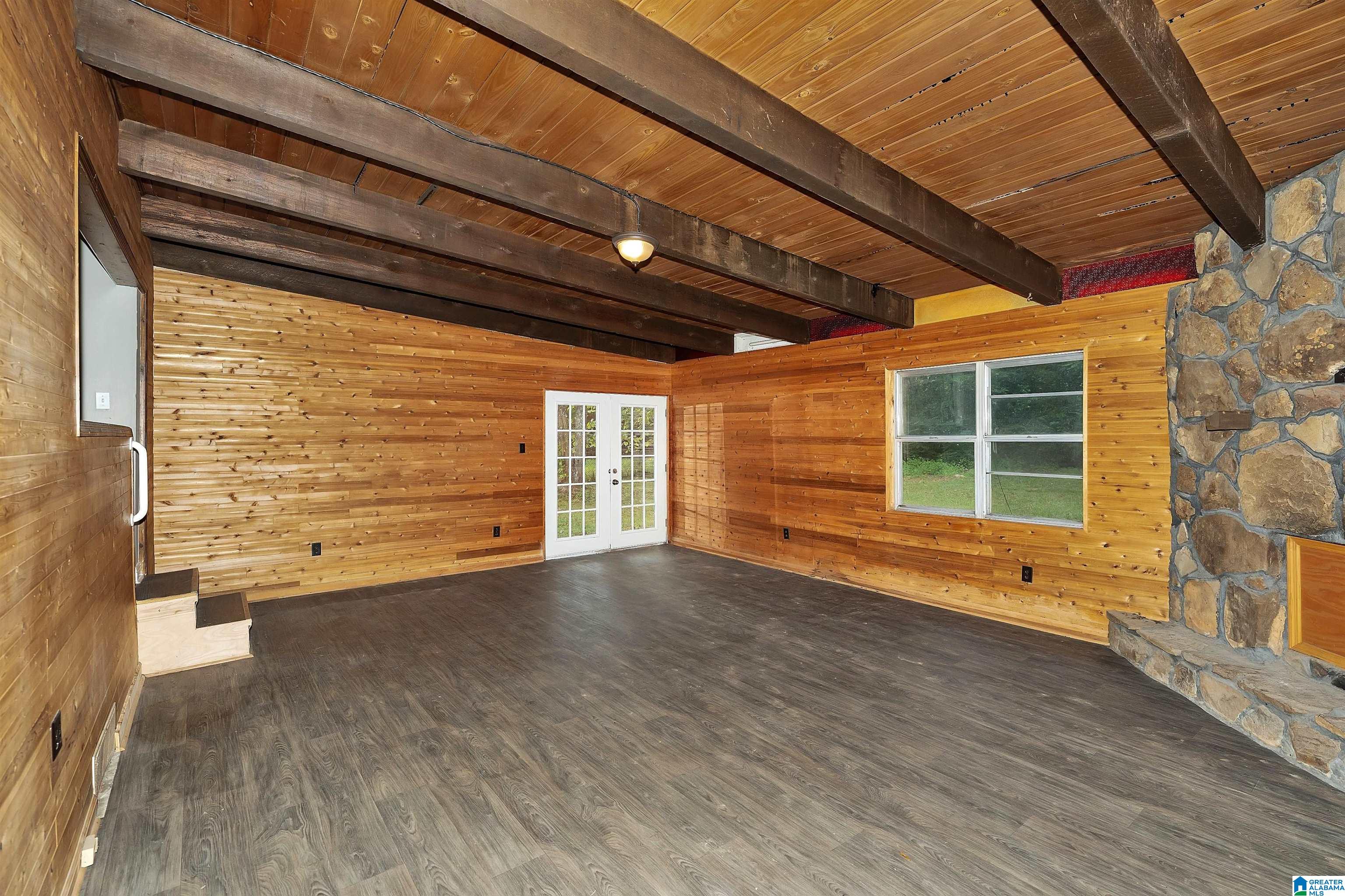 448 BURGUNDY ROAD