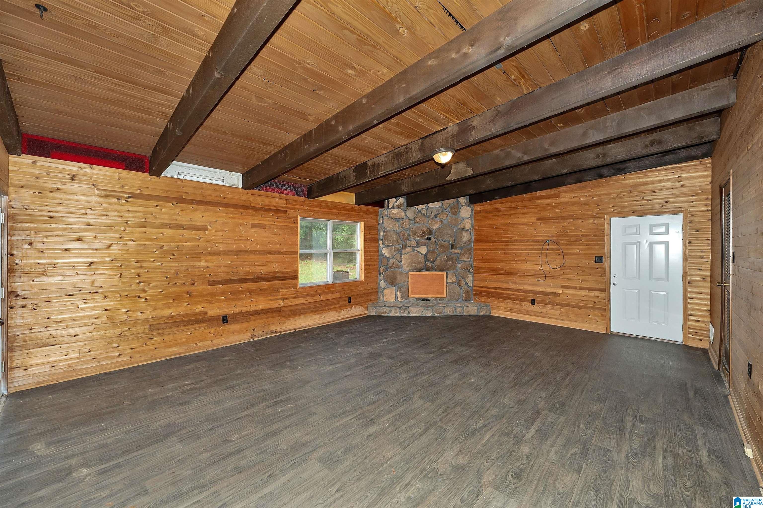 448 BURGUNDY ROAD