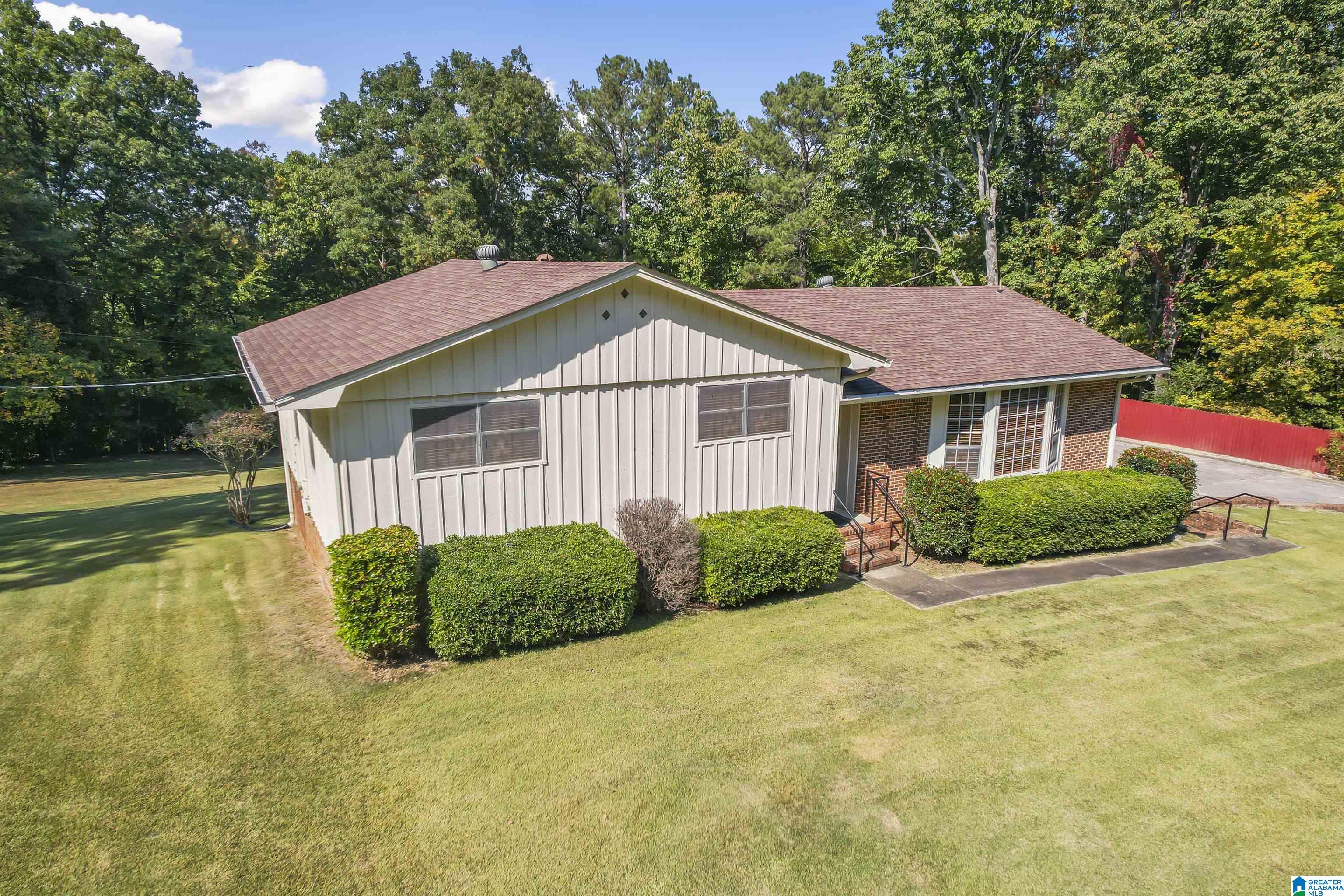 Homes for sale in Trussville, AL | 6477 S Chalkville Road, Trussville, AL 35173 | MLS# 21401184